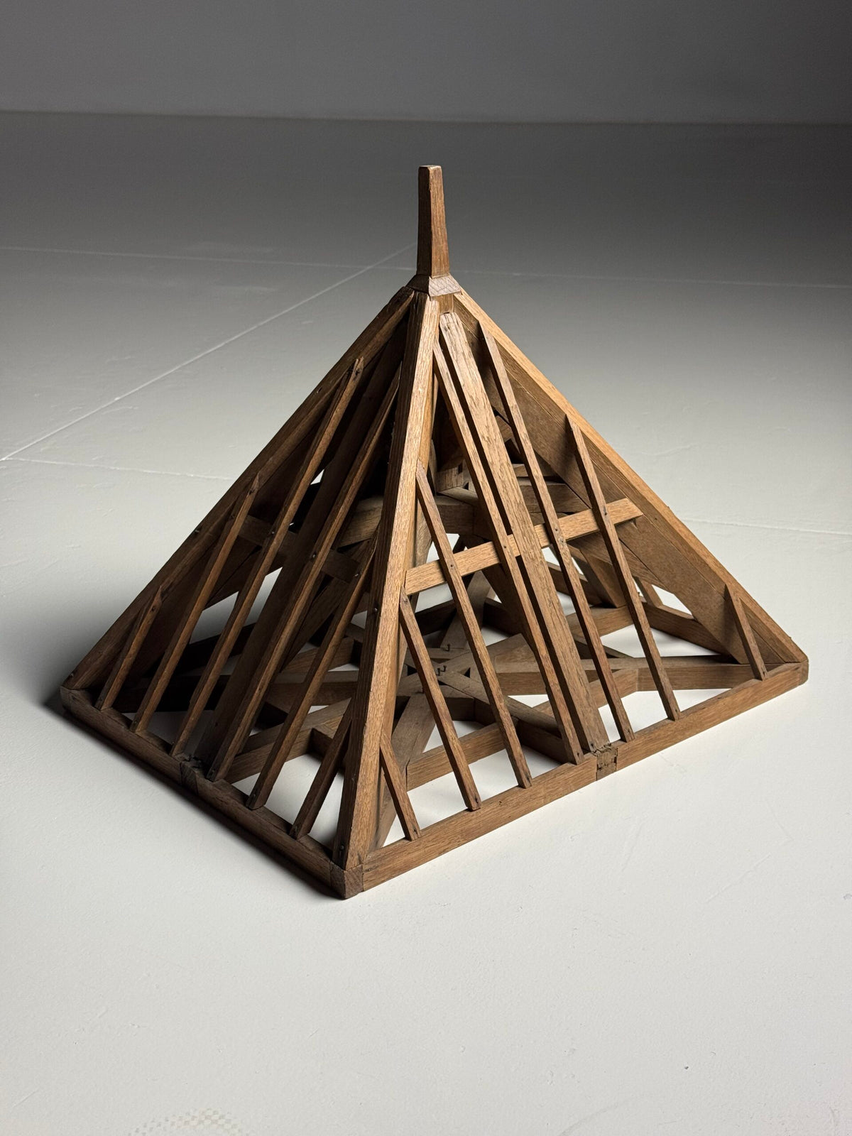 French Oak Piece de Maitrise Roof Model, 20th Century, photo 16