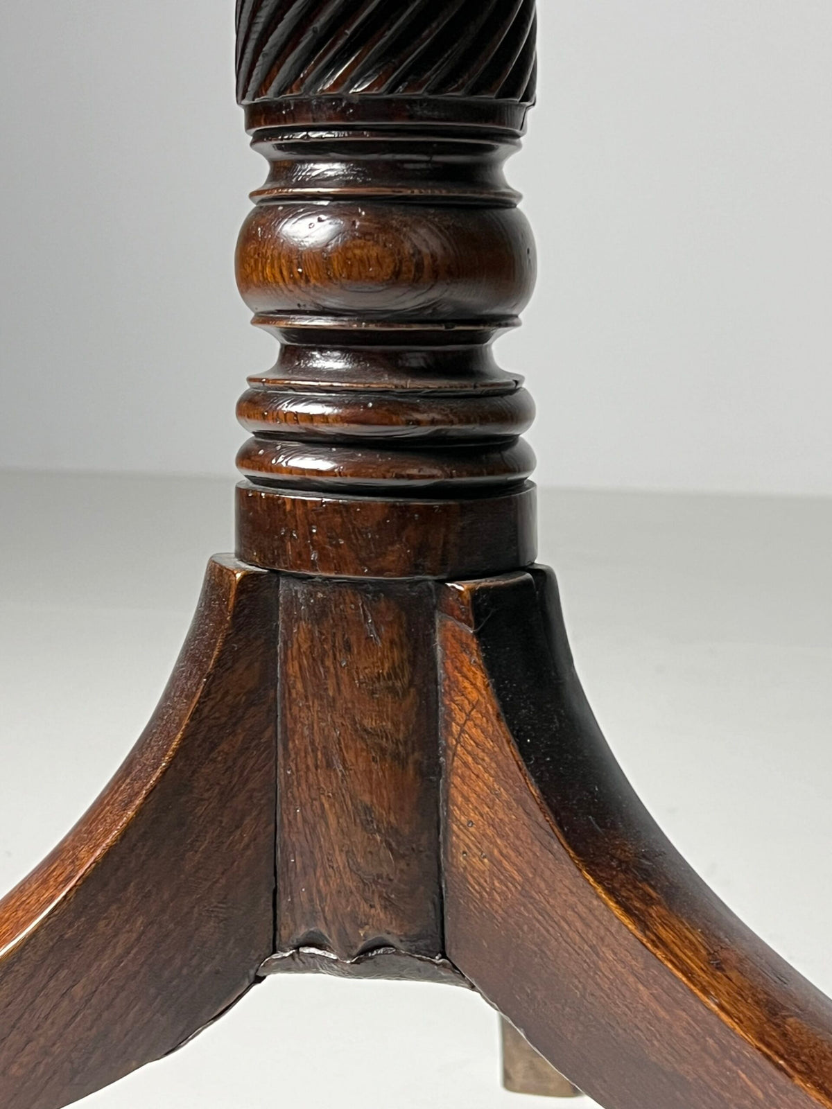 English Solid Oak Tilt Top Table, 19th Century, photo 5