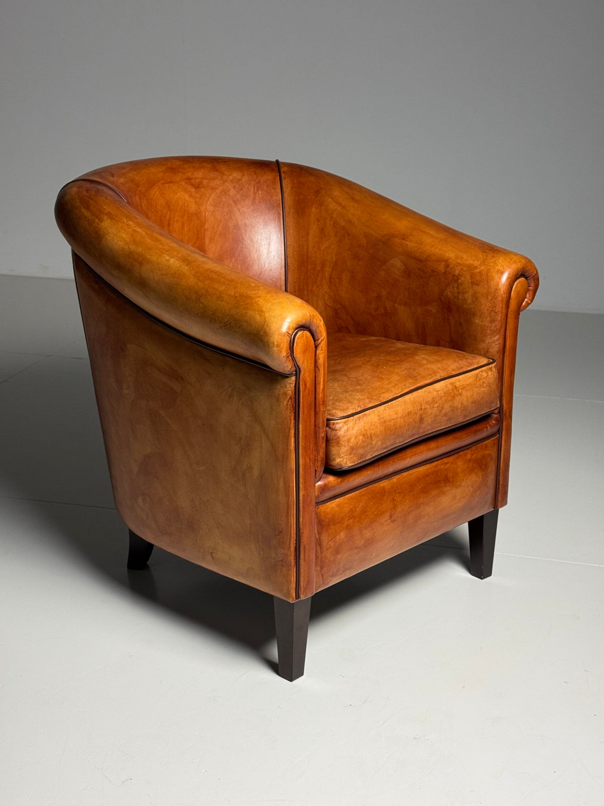 Pair of Sheepskin Club Armchairs in New Condition, photo 10