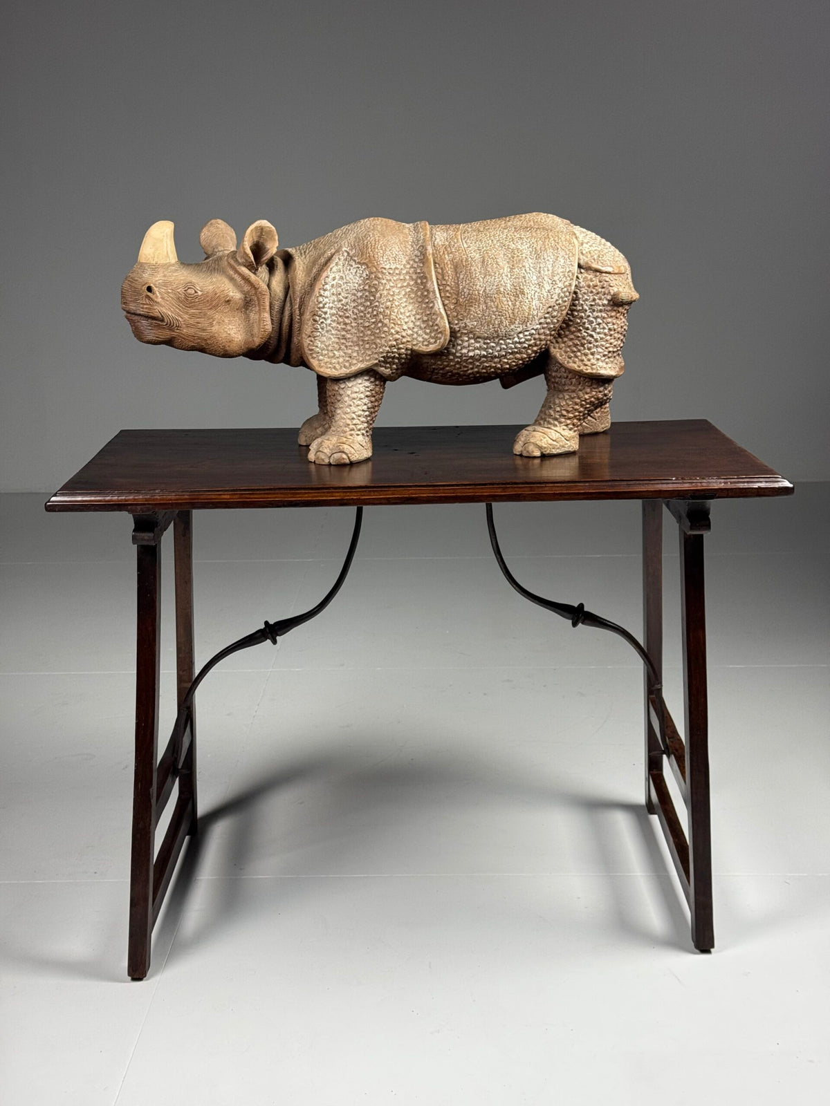Spanish Walnut Console Table, 18th Century, photo 9