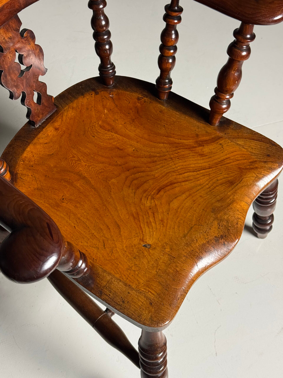 English Yew Wood Windsor Chair, c. 1800, photo 2