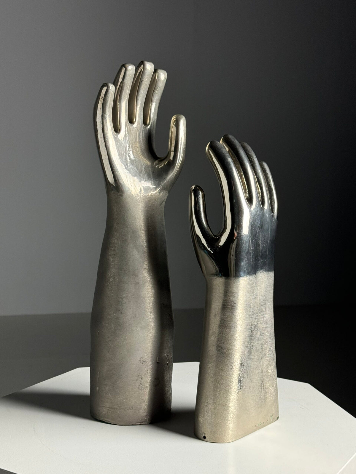 Pair of Vintage Nickel Plated Decorative Hands, photo 1