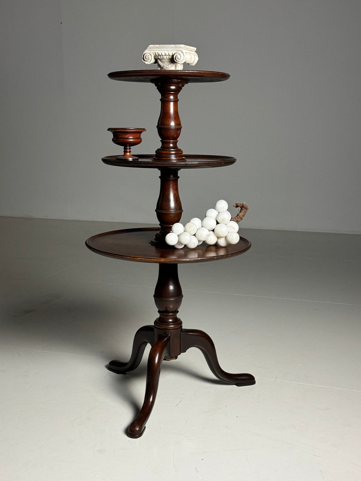 English Tripod Etagere Table, 19th Century, photo 5