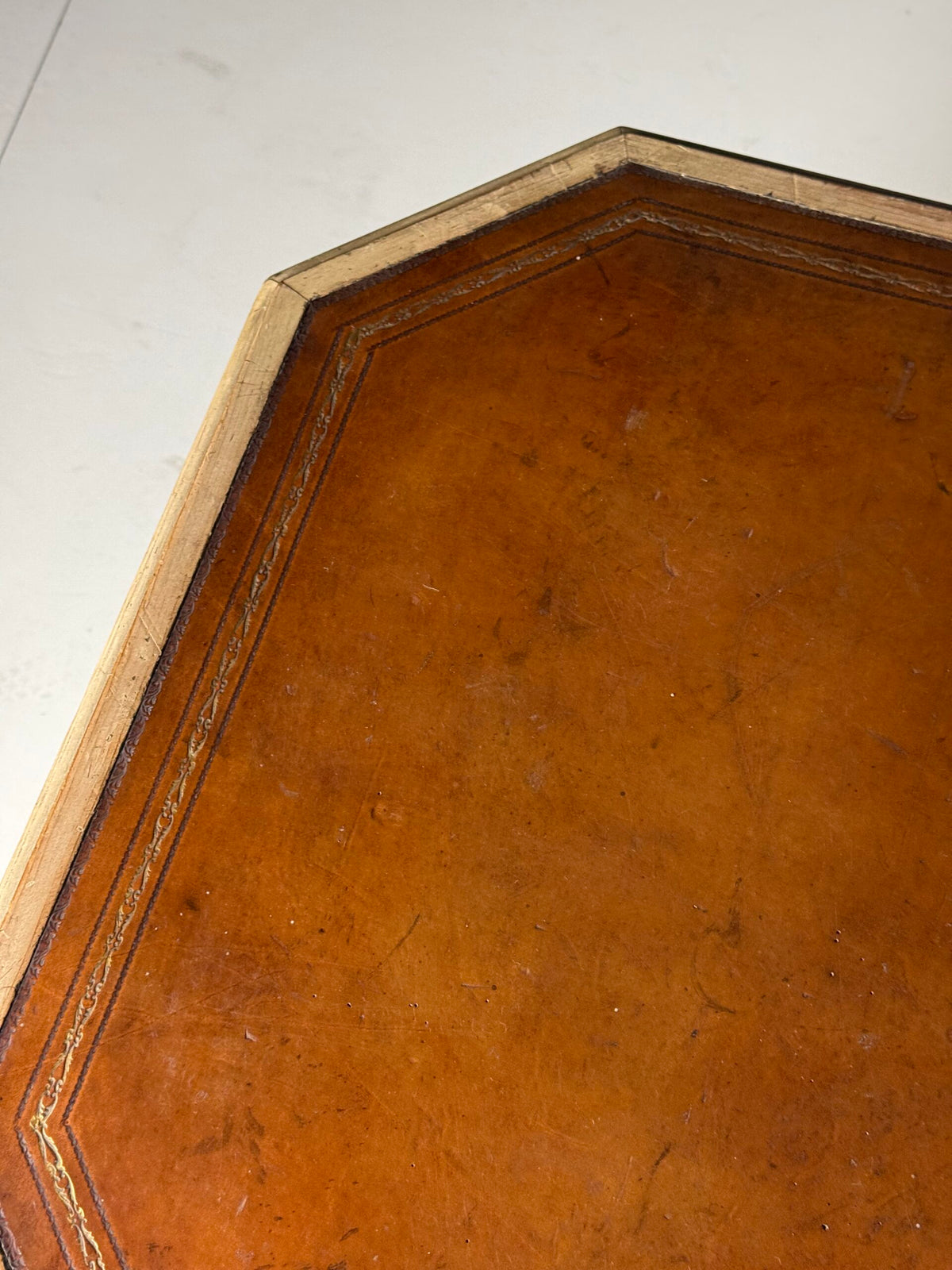 Pair of Classic Shop Display Pieces with Patinated Leather, 20th Century, photo 16