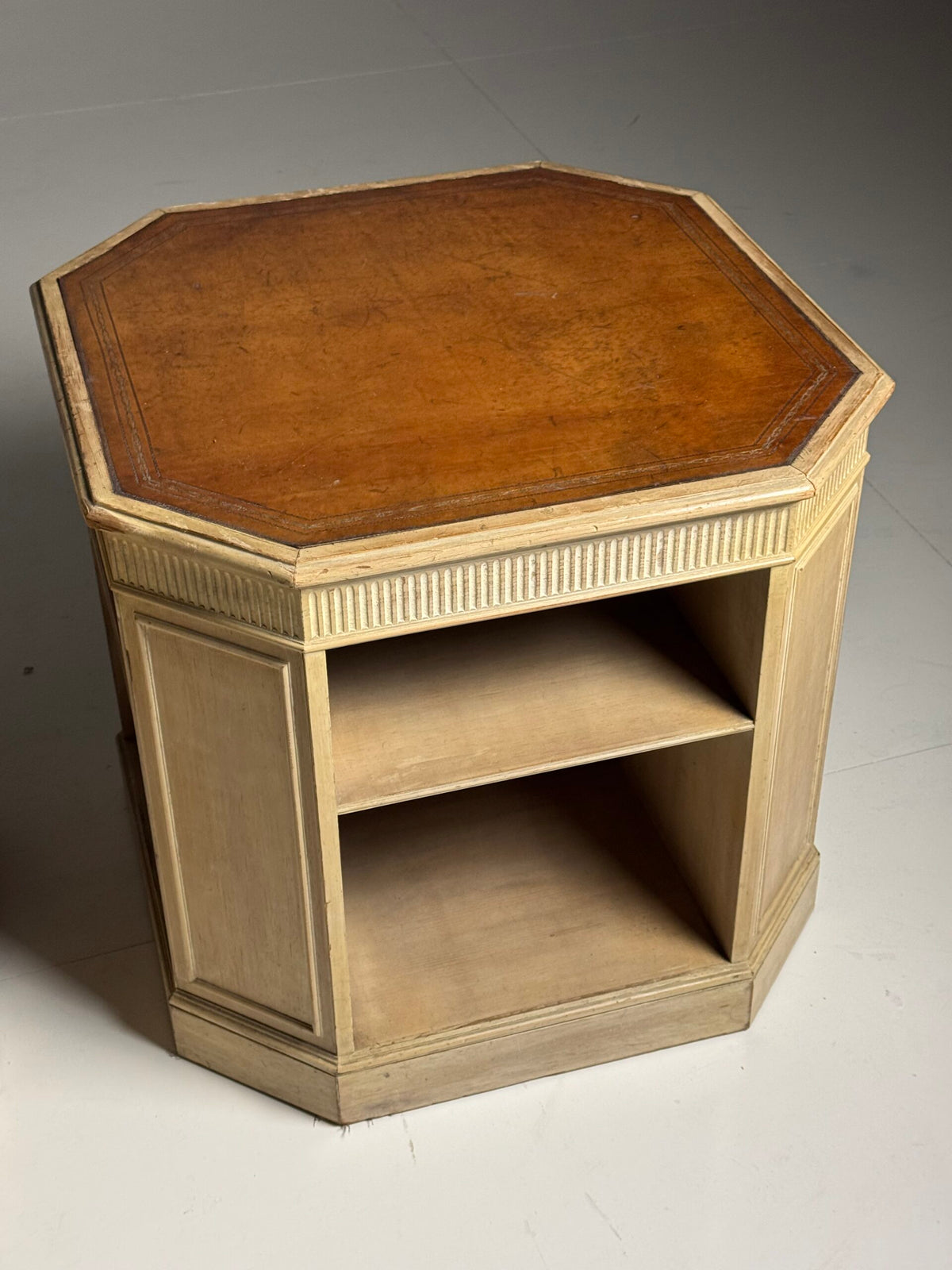 Pair of Classic Shop Display Pieces with Patinated Leather, 20th Century, photo 12