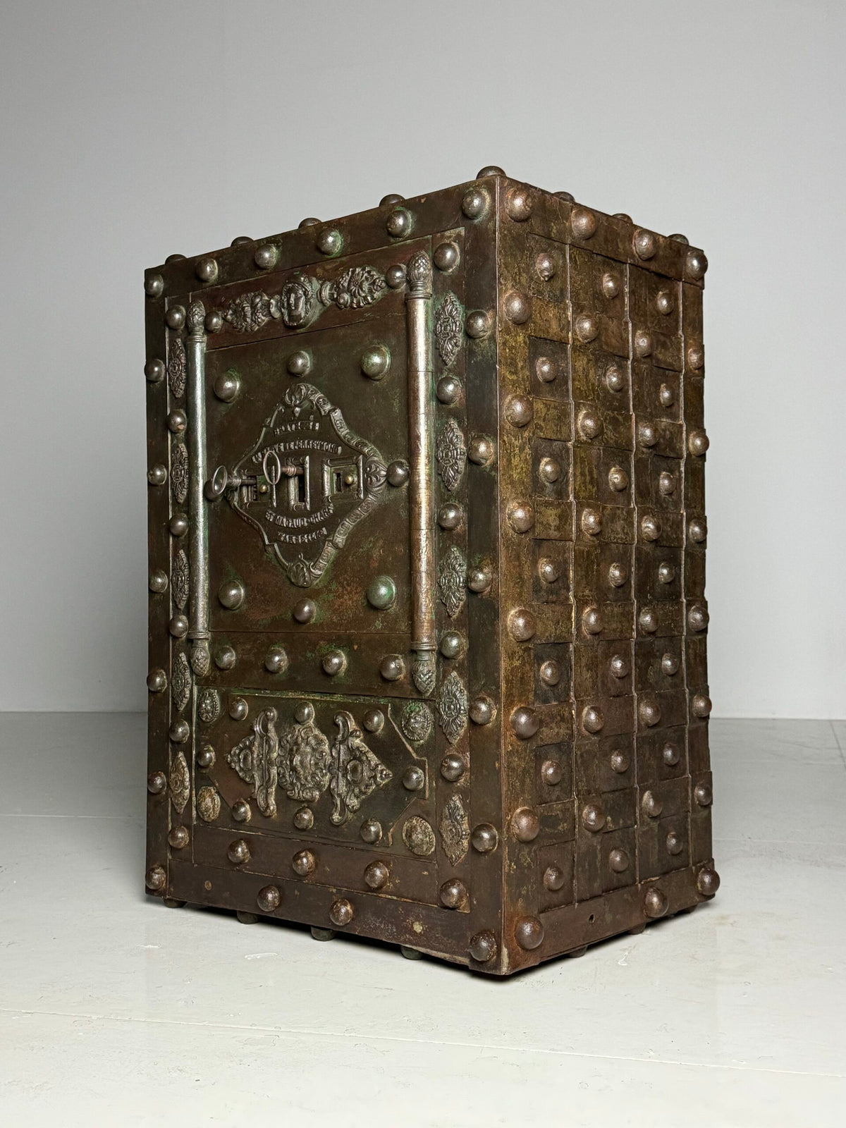 French Hobnail Safe by Magaud de Charf, Marseille, 1850 to 1890, photo 27