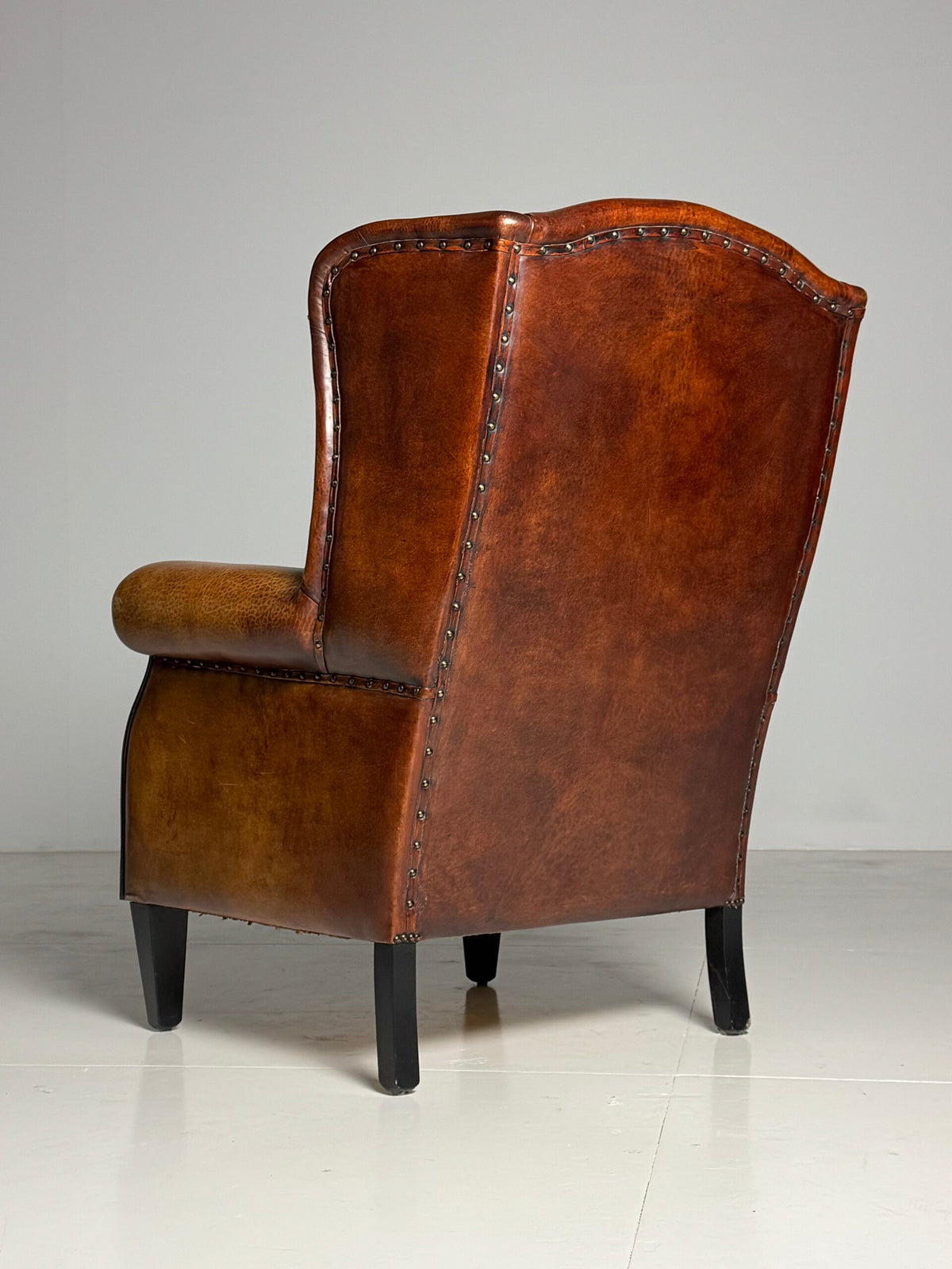 Sheepskin Wingback Club Armchair, photo 5