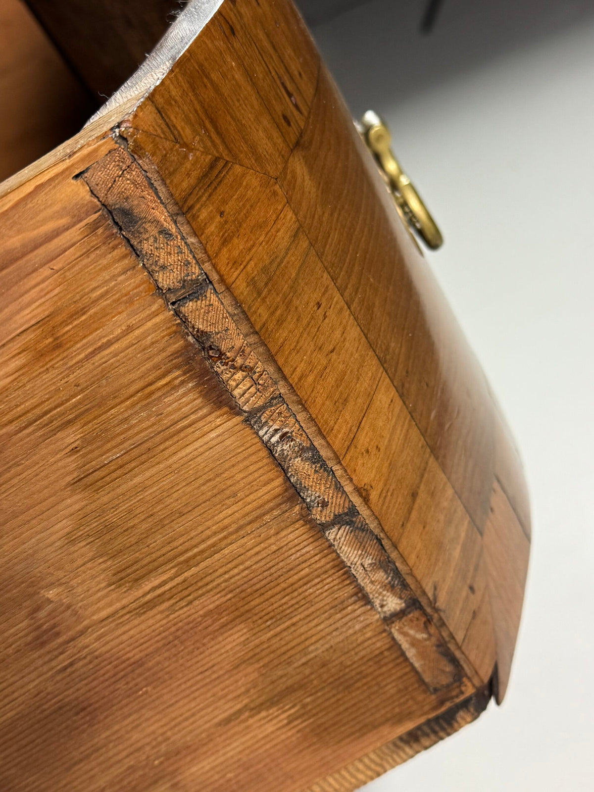 South German Serpentine Chest of Drawers, 18th Century, photo 18
