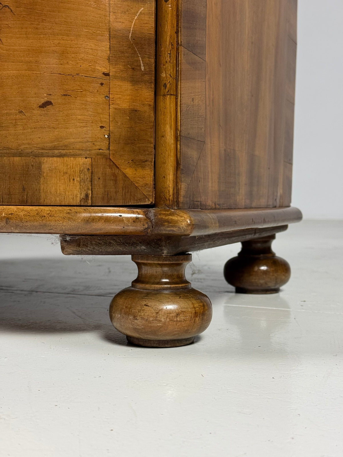 South German Serpentine Chest of Drawers, 18th Century, photo 14