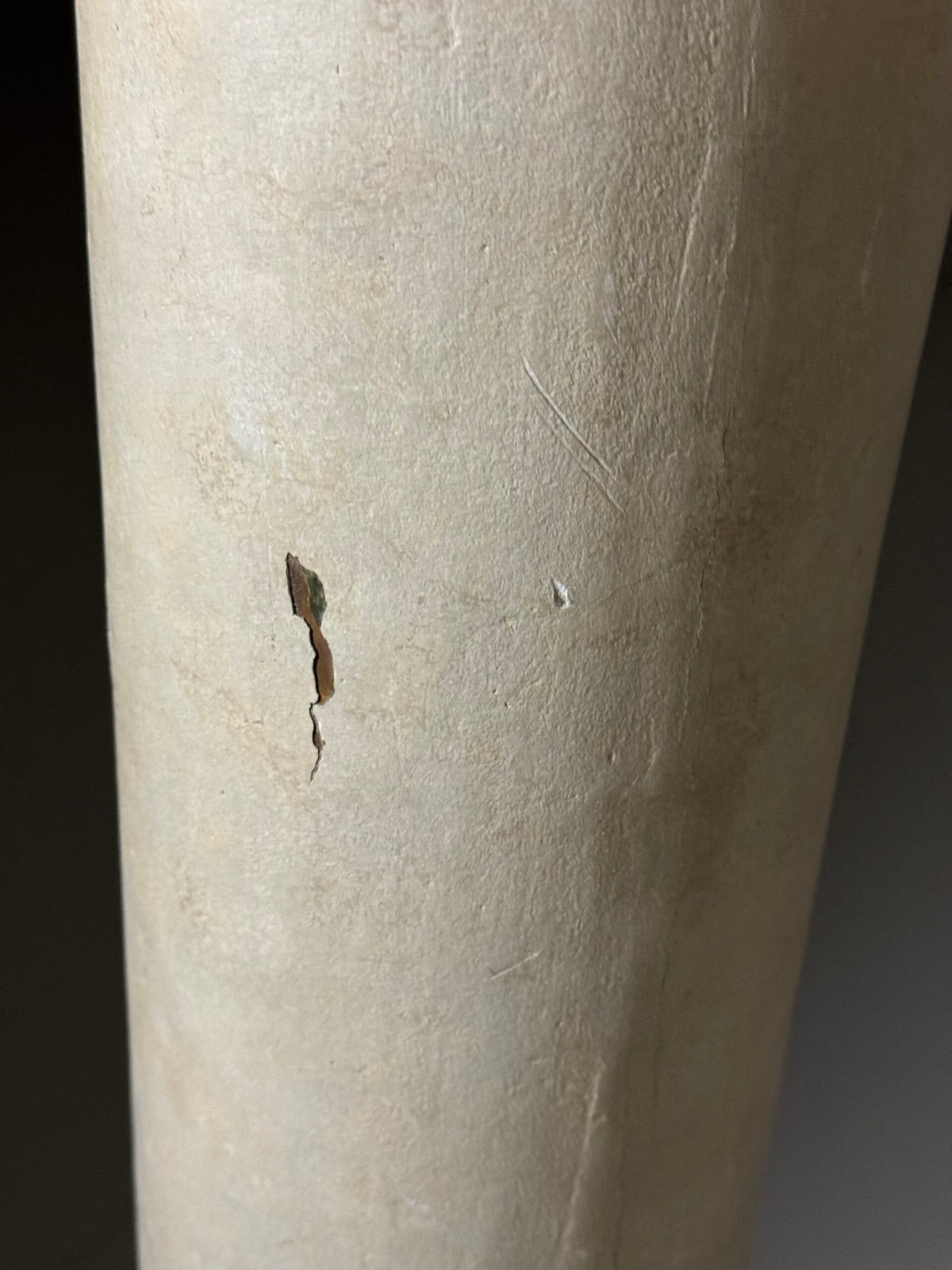 Pair of Large 18th Century Columns with Carved Gilt Capitals, photo 19