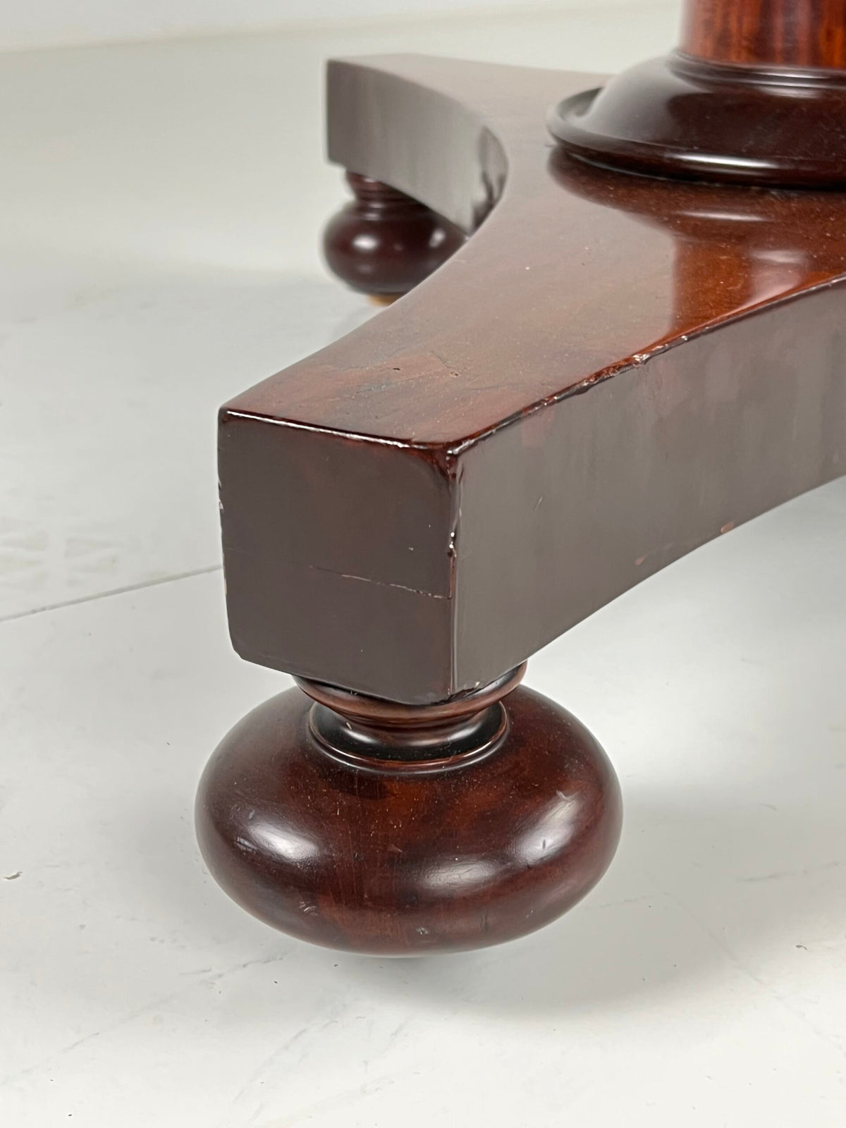 Large Mahogany Tilt Top Center Table, 19th Century, photo 13