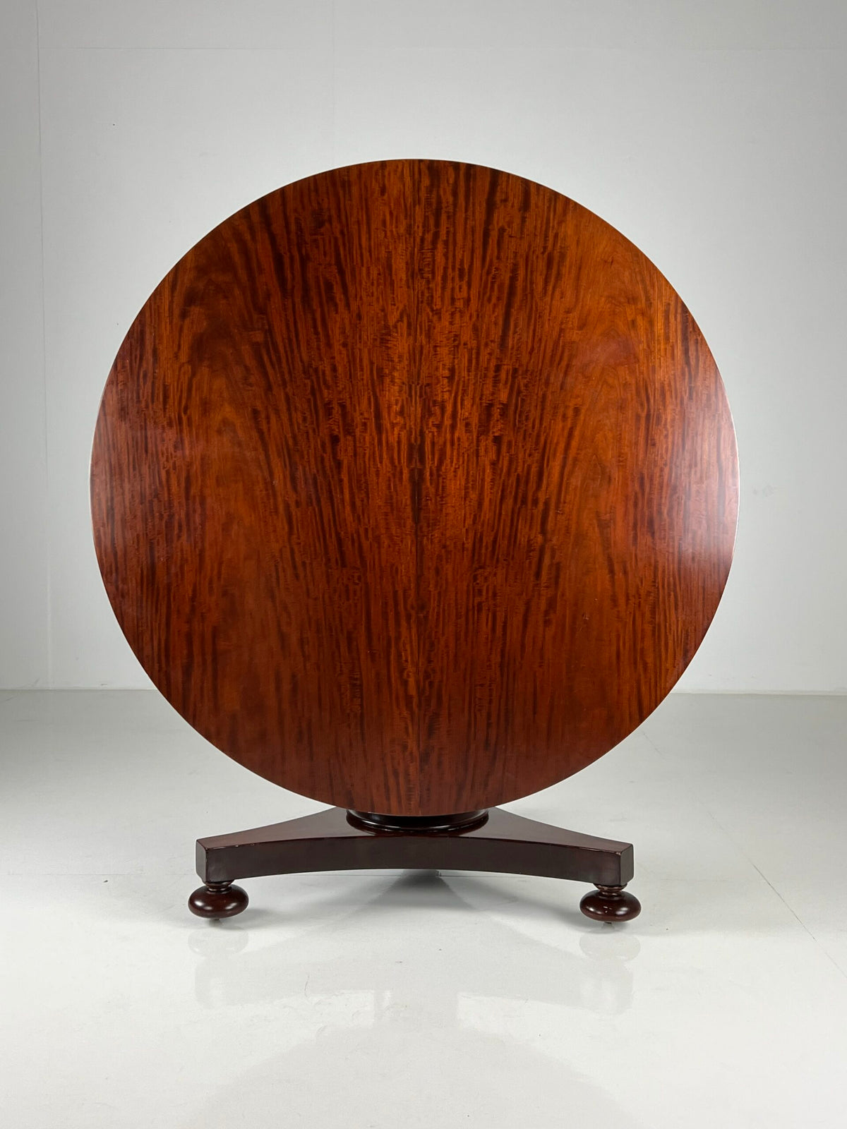 Large Mahogany Tilt Top Center Table, 19th Century, photo 1