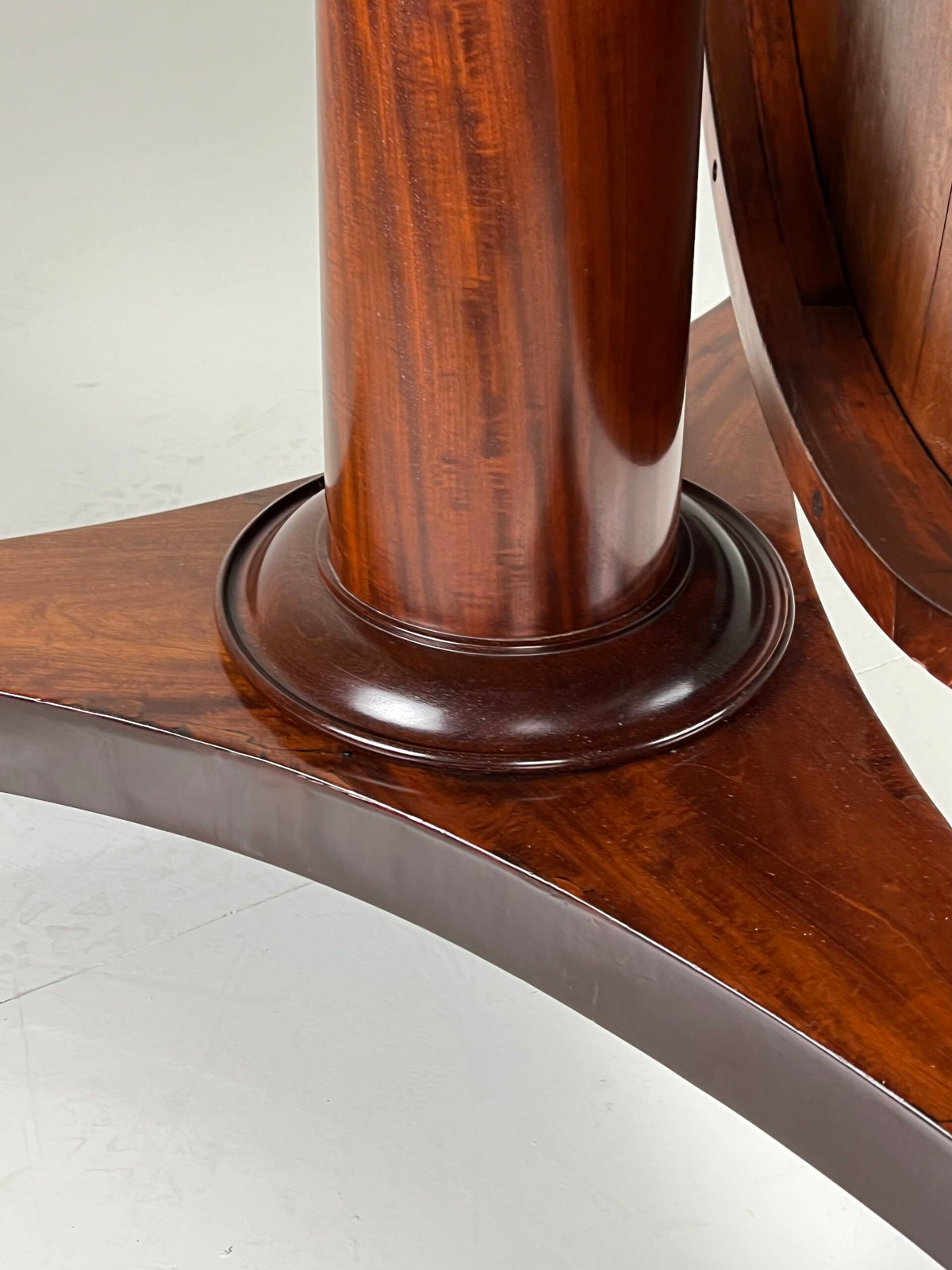 Large Mahogany Tilt Top Center Table, 19th Century, photo 3