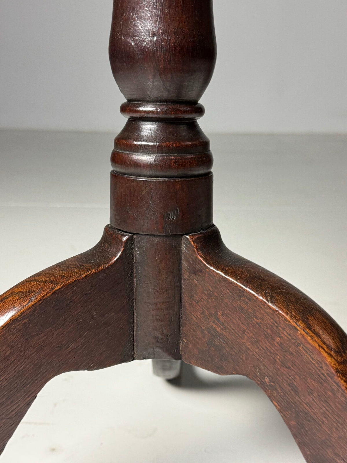 English Oak Tilt Top Table, 19th Century, photo 10