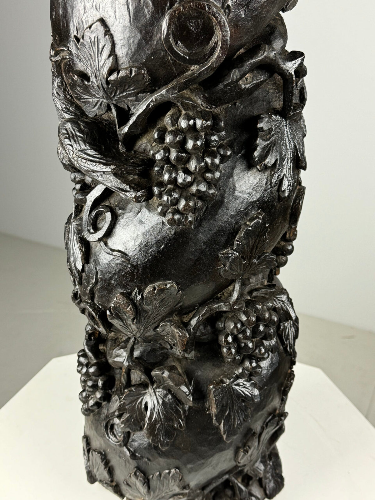 French Hand Carved Column Fragment from an Altar, 18th Century, photo 6