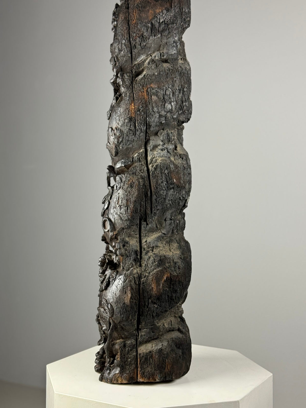 French Hand Carved Column Fragment from an Altar, 18th Century, photo 8