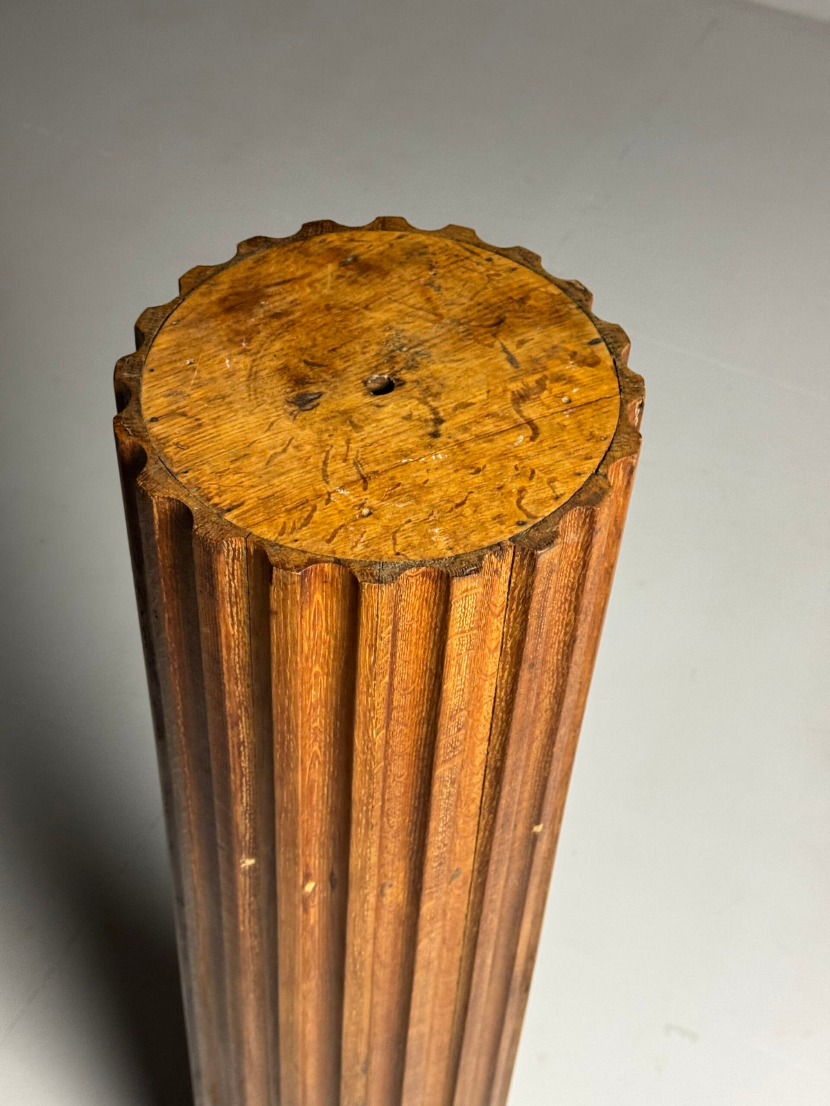 French Solid Oak Column Pedestal, Mid 20th Century, photo 4