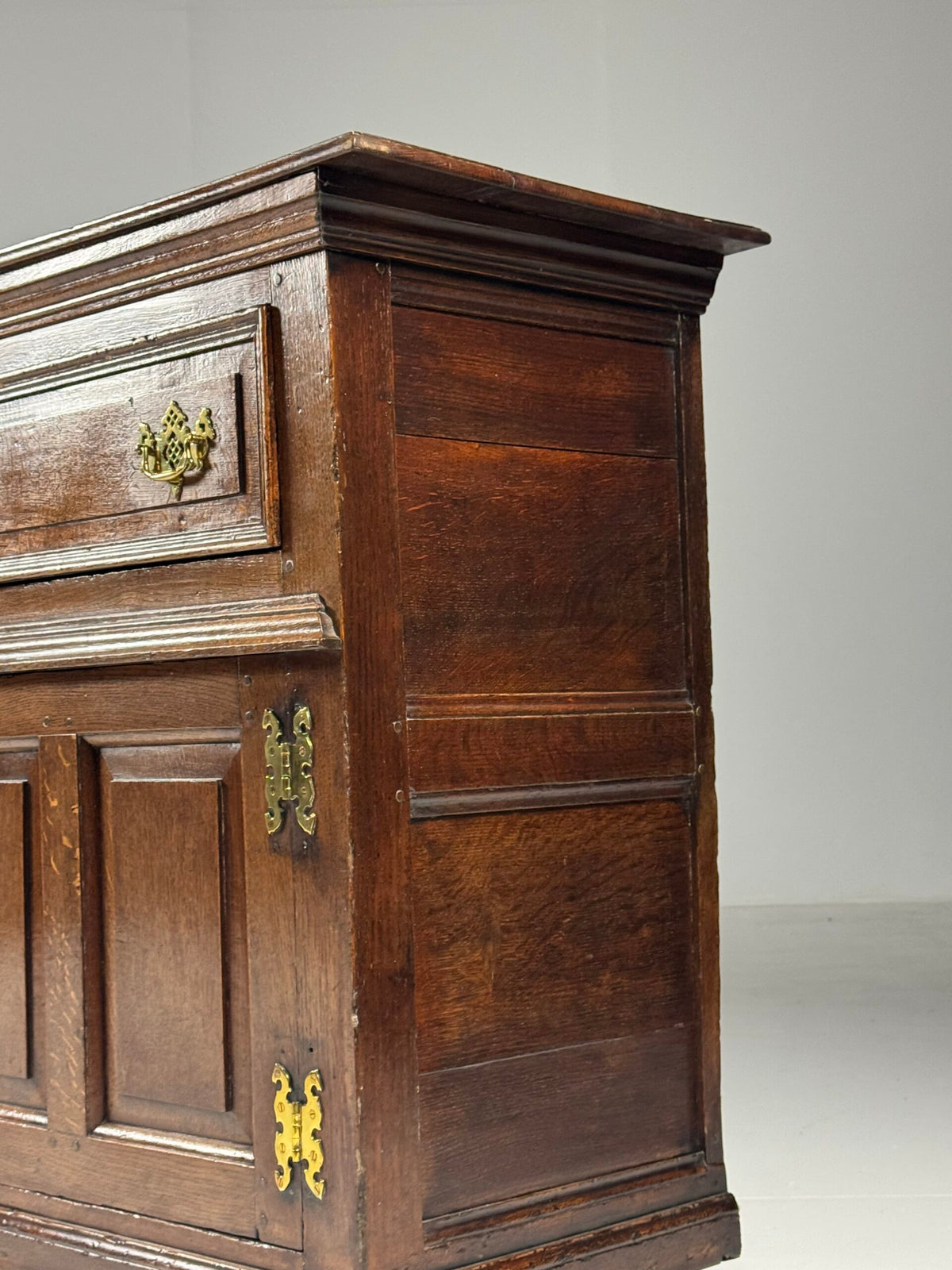 Extra Long English Oak Dresser, c. 1720, 302 cm, photo 6