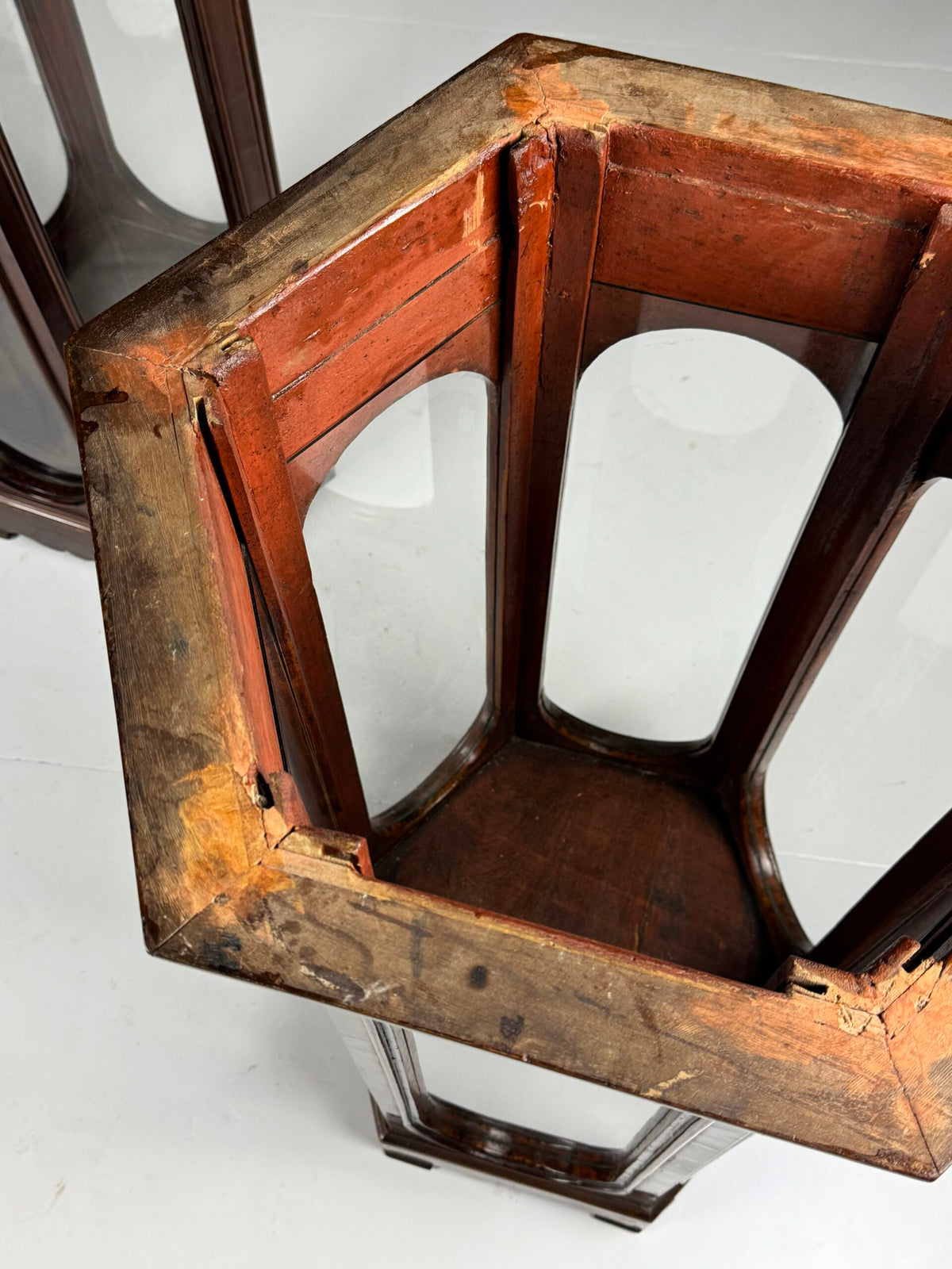 Pair of Octagonal Display Cabinets with Marble Tops, 19th Century, photo 21