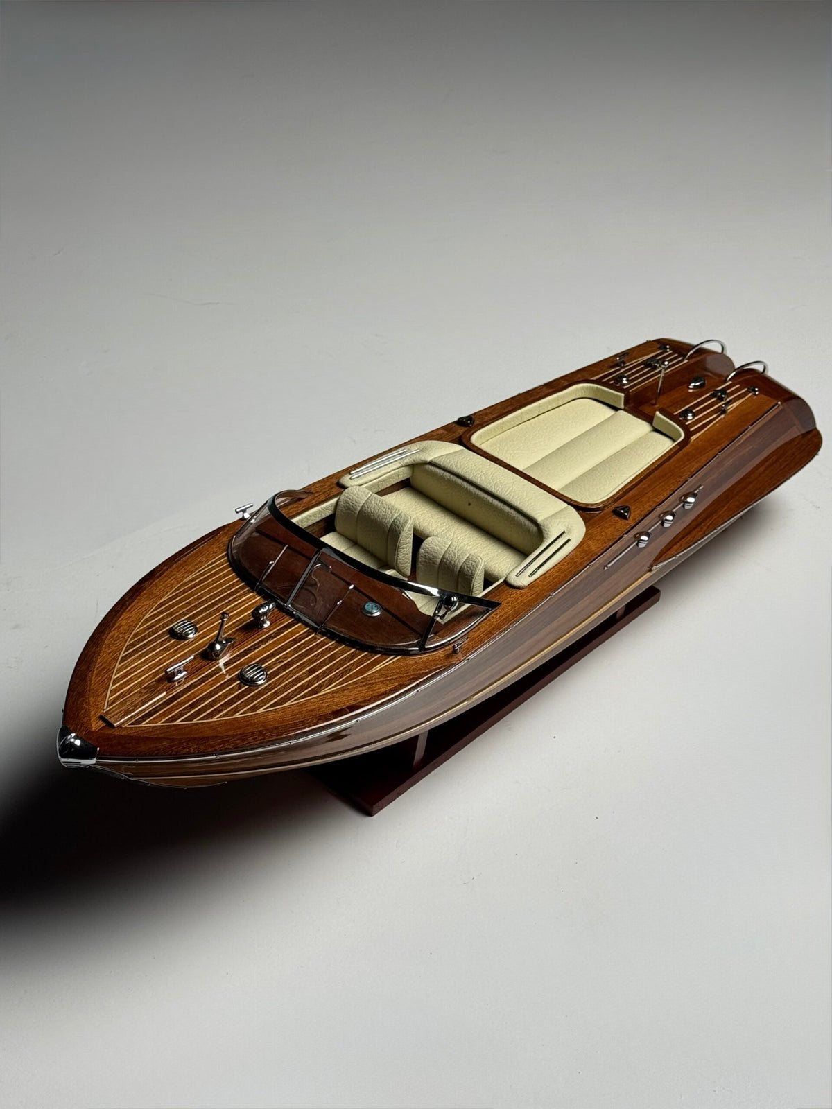Riva Aquarama Scale Model Boat, 1:12, photo 19