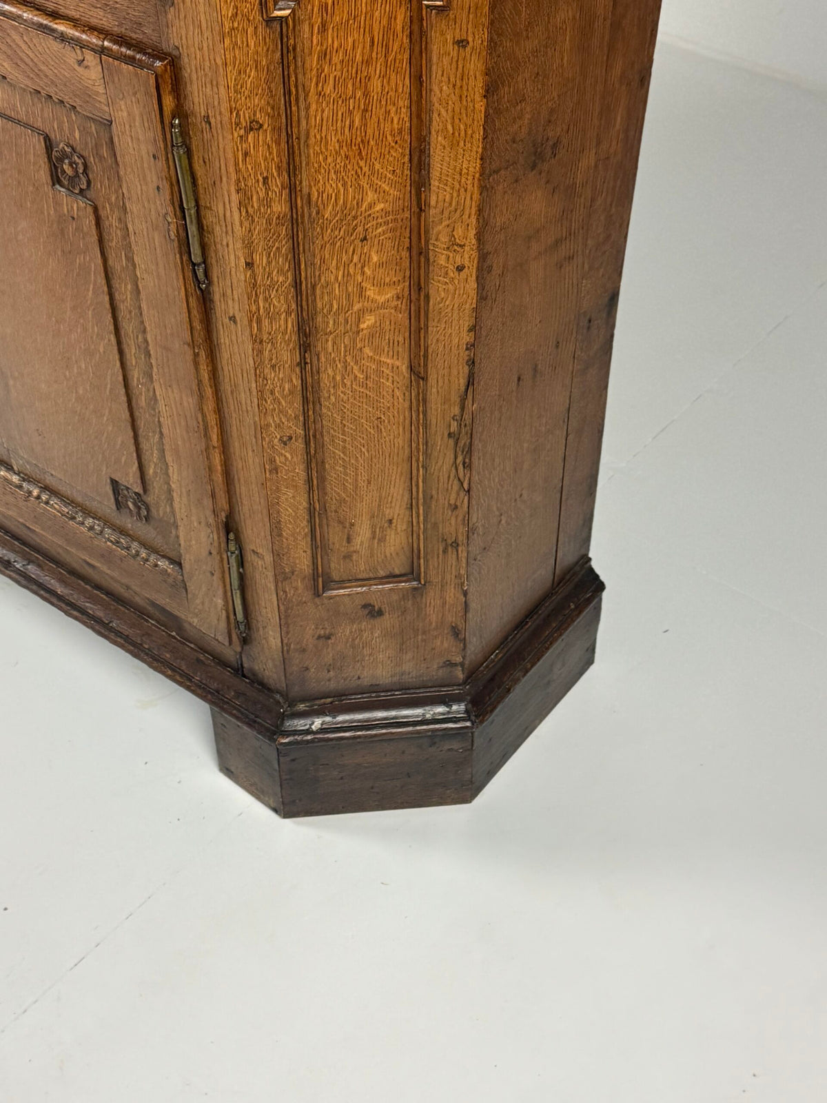 Belgian Oak Display Cabinet from Liege, 18th Century, photo 8