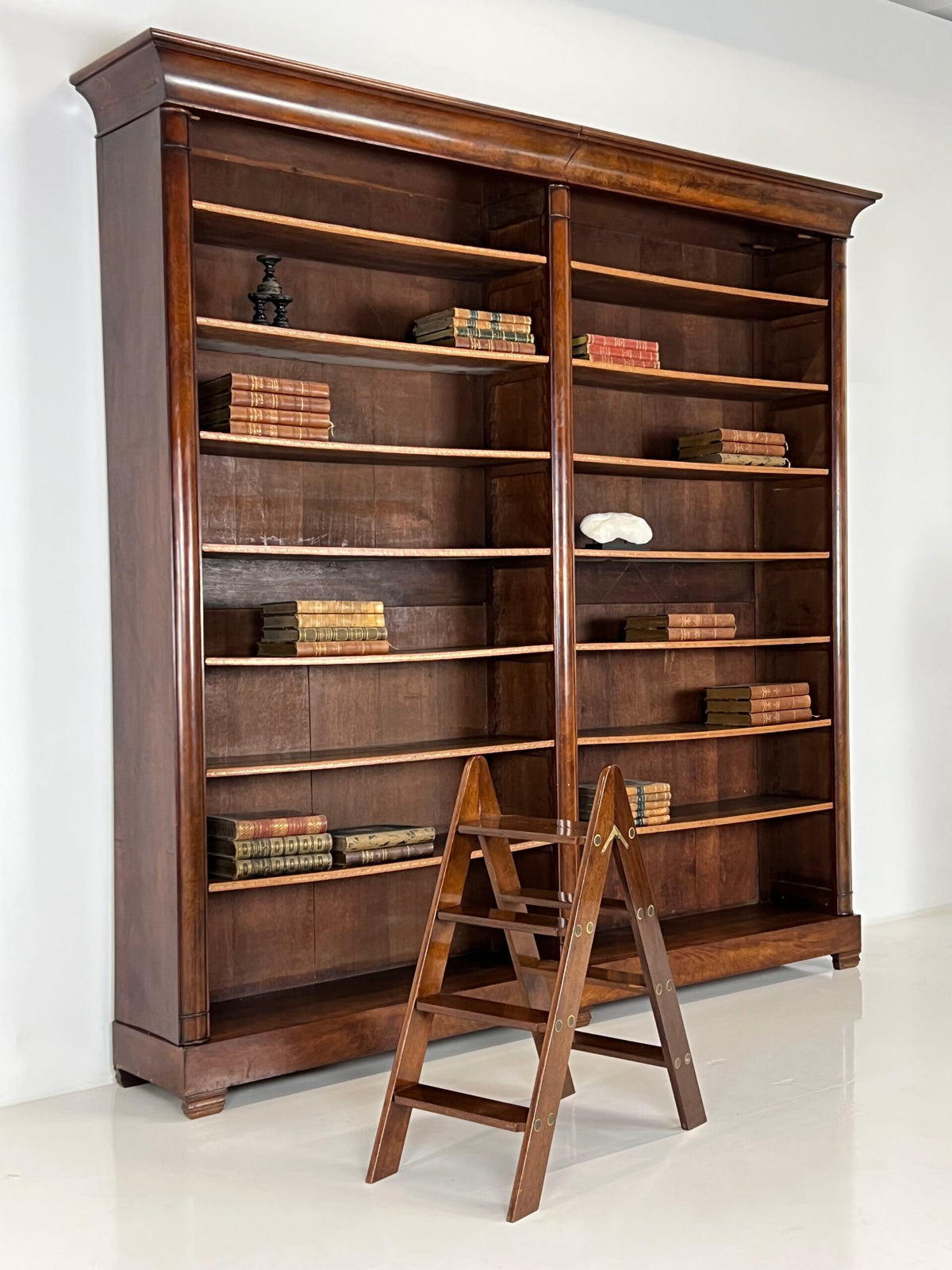 Giant Mahogany Library Bookcase, 19th Century, photo 1
