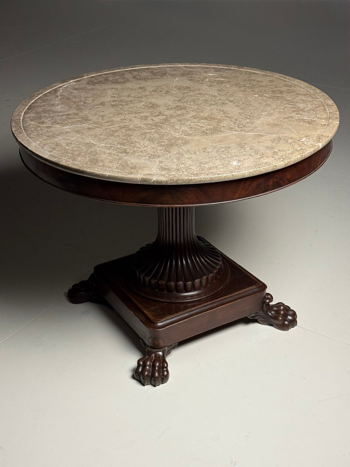 Early 19th Century French Mahogany Center Table with Claw Feet, photo 17