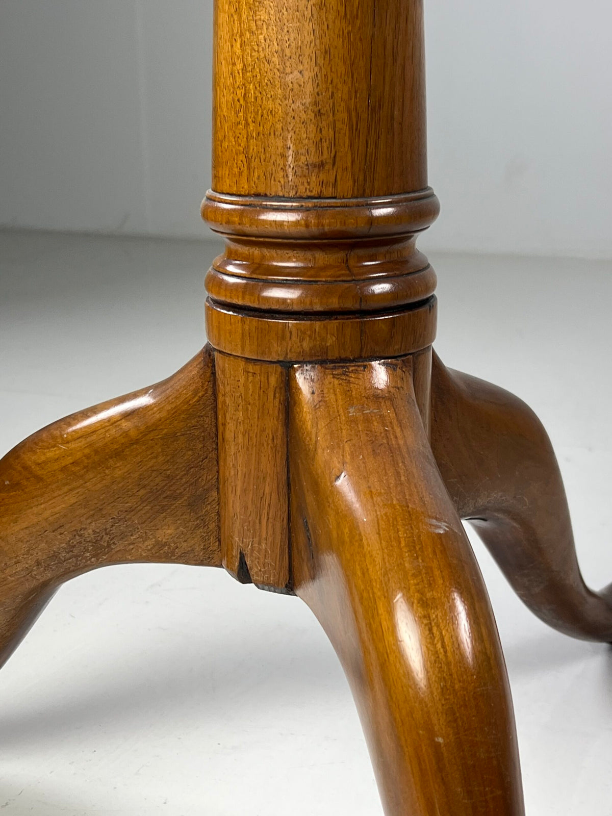 English Tilt Top Side Table, photo 11