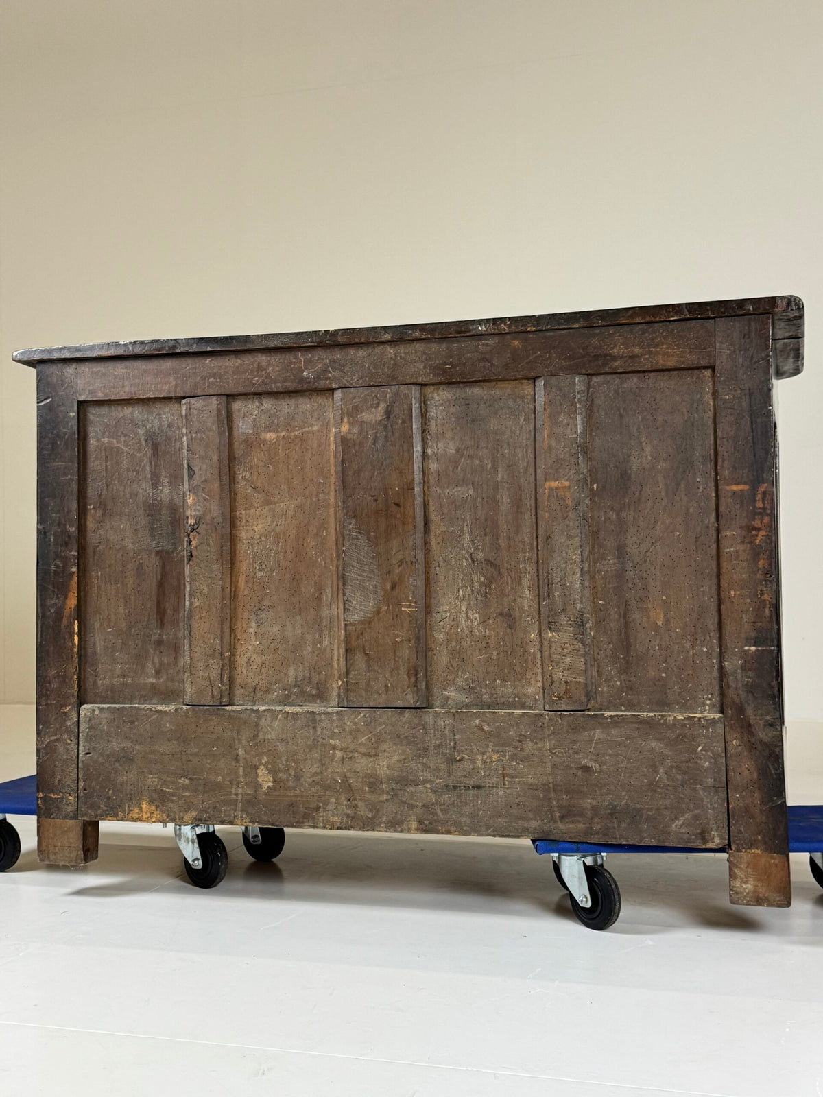 Large French Louis XV Walnut Commode, 18th Century, photo 2