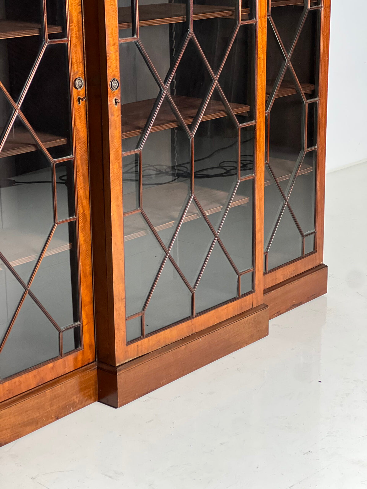 English Mahogany Breakfront Display Cabinet, 19th Century, photo 7