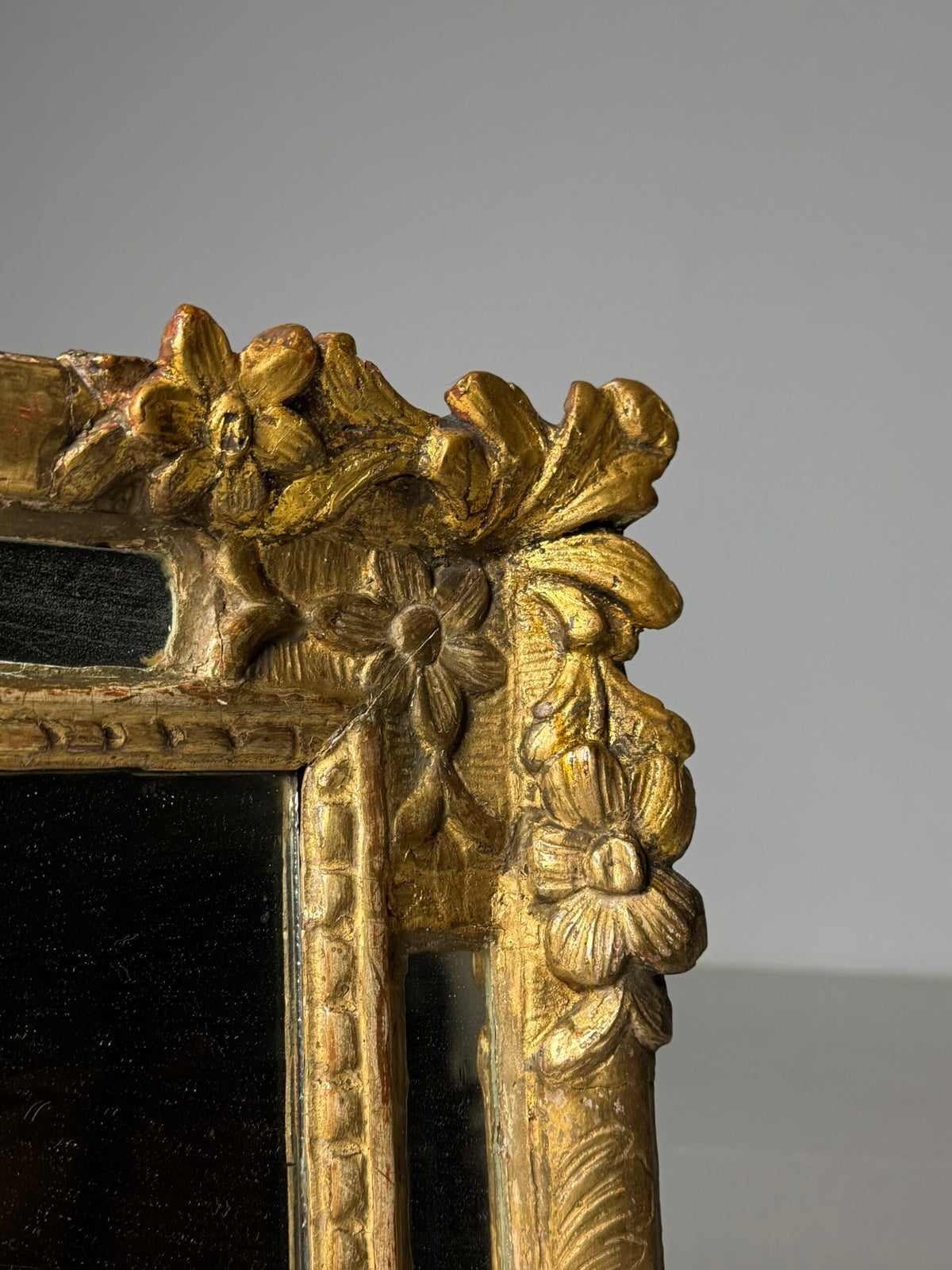 French Louis XV Period Giltwood Mirror, 18th Century, photo 11