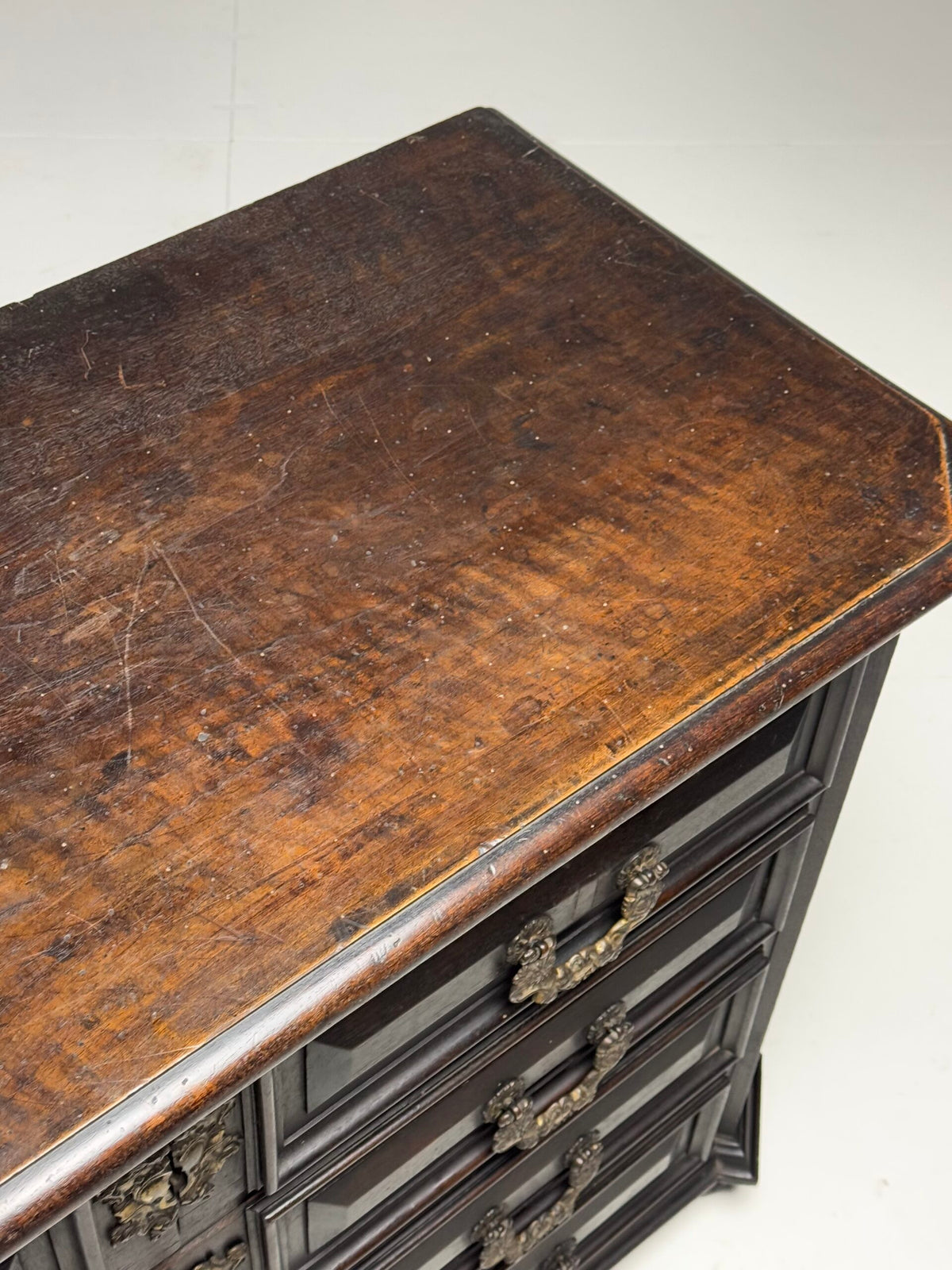 Italian Solid Walnut Commode, 18th Century, photo 11