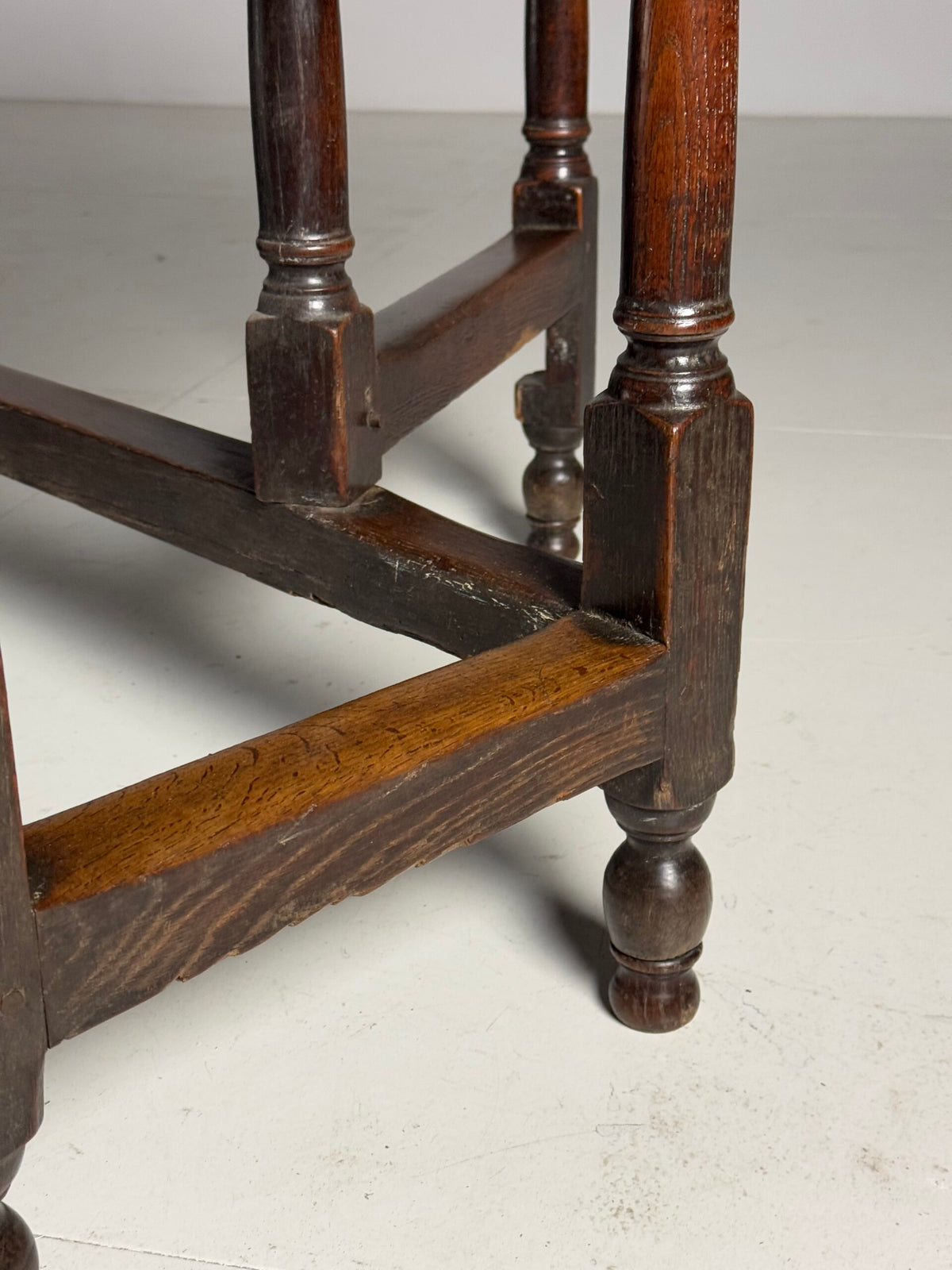 English Solid Oak Gateleg Table, Early 19th Century, photo 18
