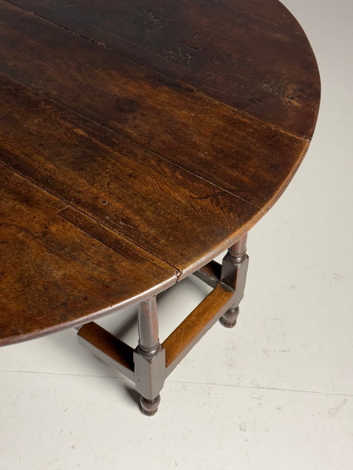 English Solid Oak Gateleg Table, Early 19th Century, photo 12