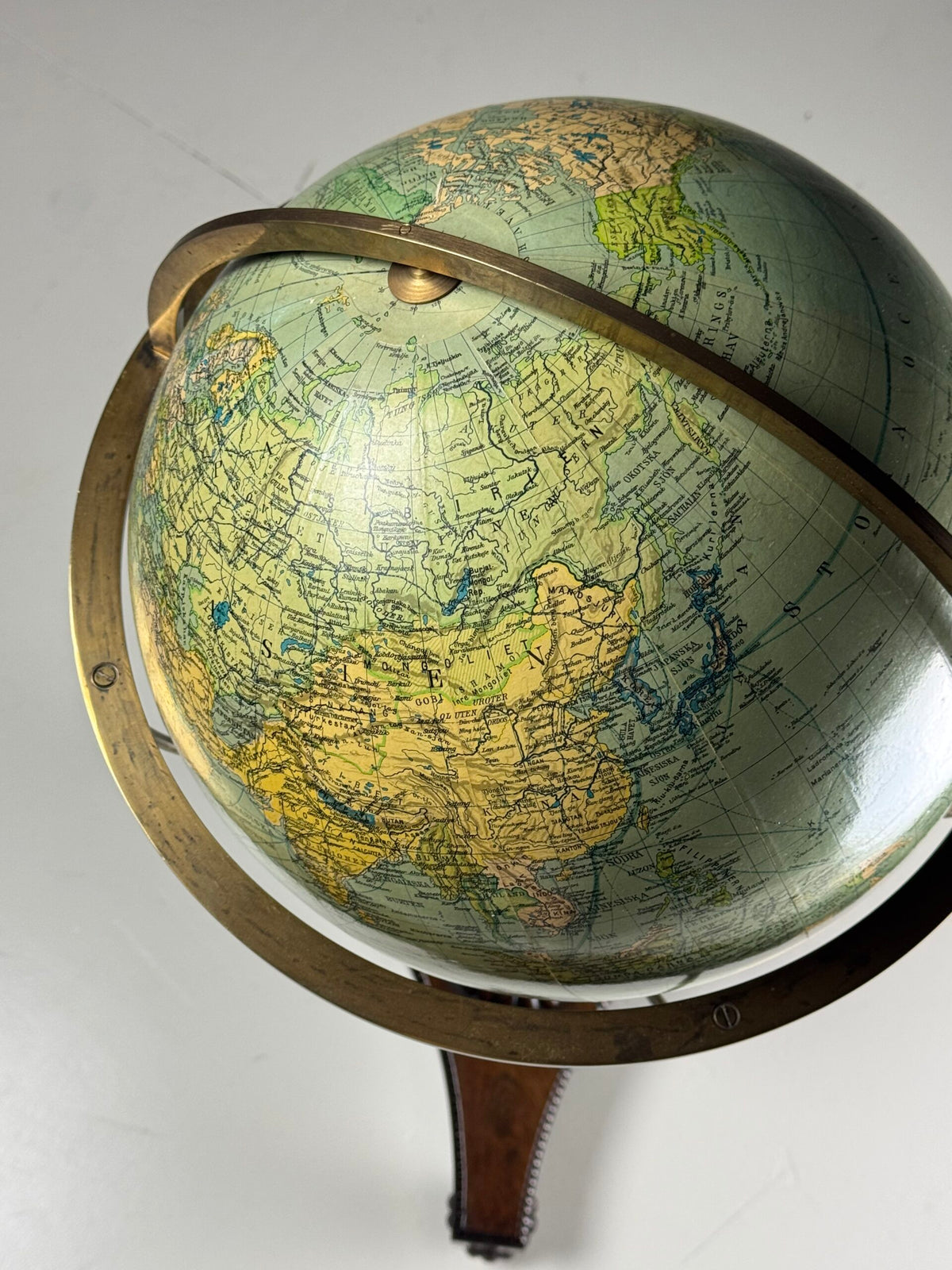 William IV Rosewood Terrestrial Globe on Stand, Early 19th Century, photo 3