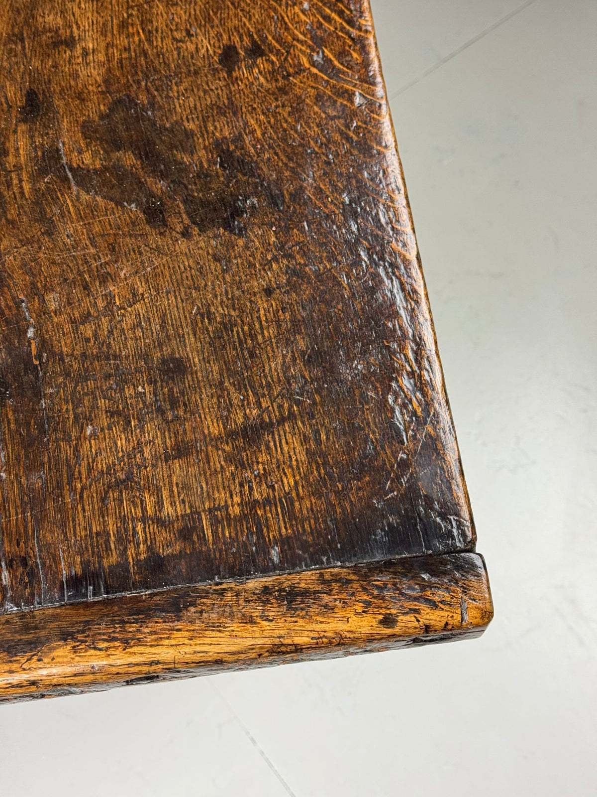 17th Century Oak Refectory Table with Carved Leaf Rail, photo 10