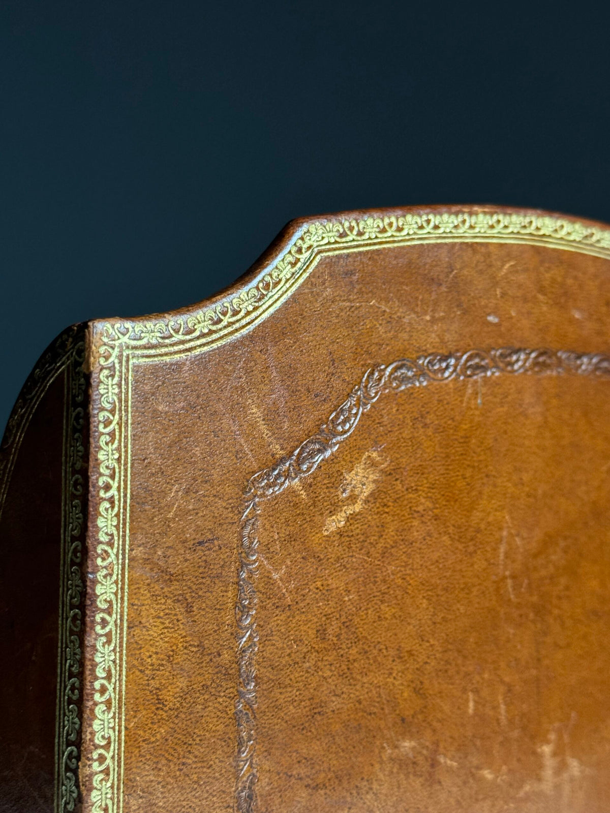 French Leather Desk Organiser with Gilt Decoration, 20th Century, photo 4