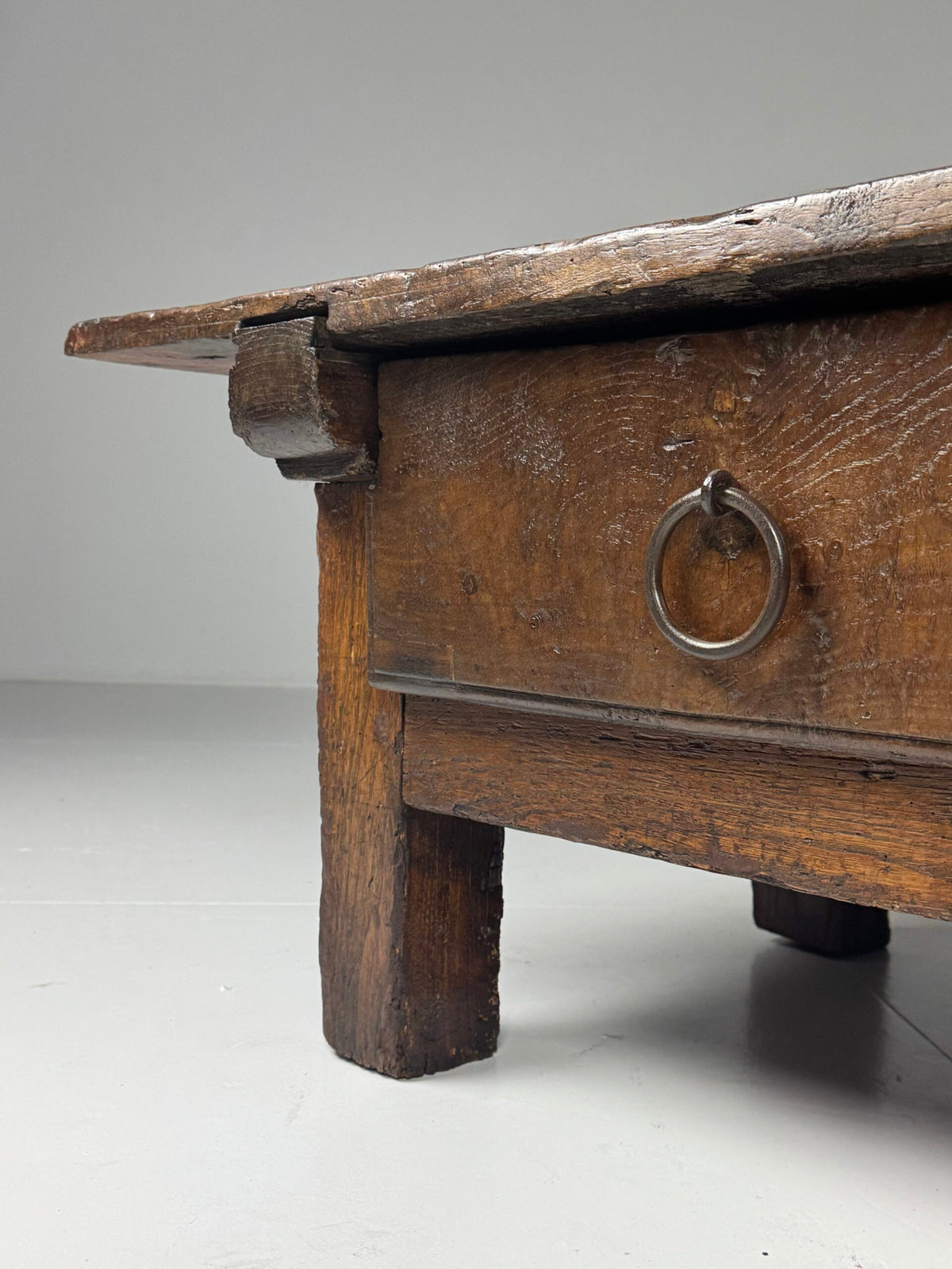 Very Long Spanish Walnut Coffee Table, 18th Century, 216 cm, photo 5