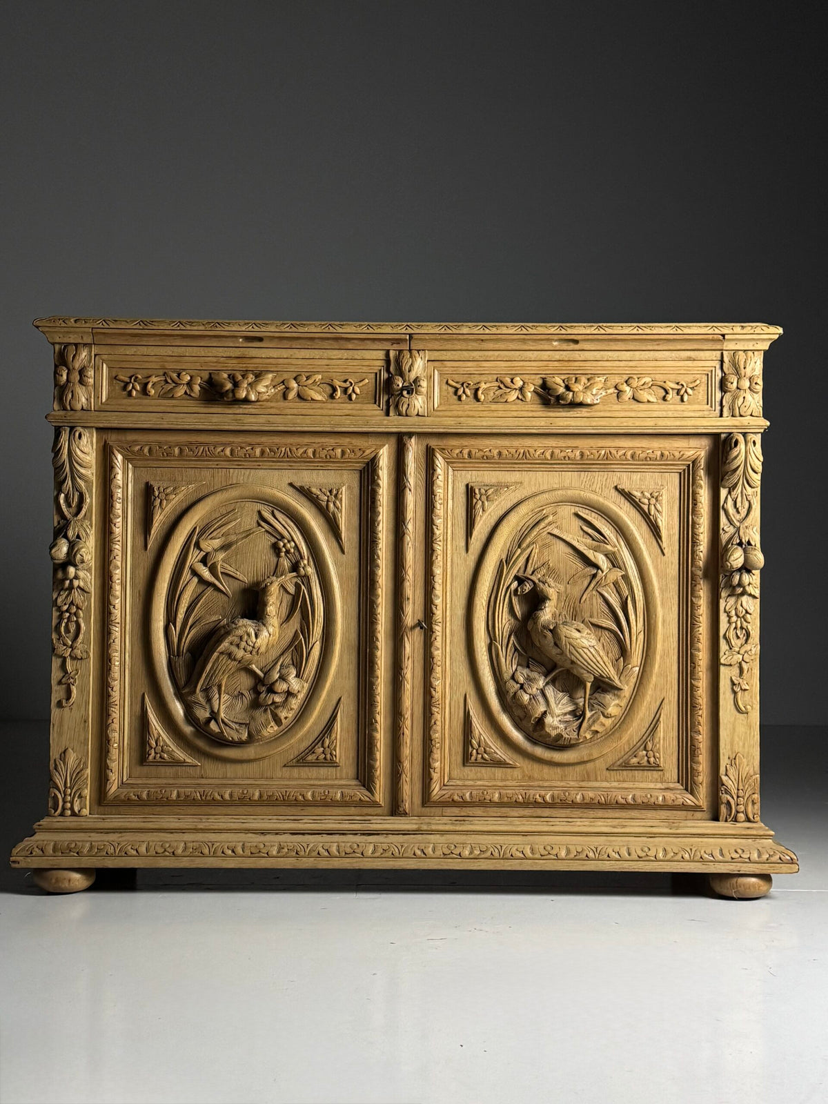 Belgian Carved Oak Buffet from Liege, 19th Century, photo 11