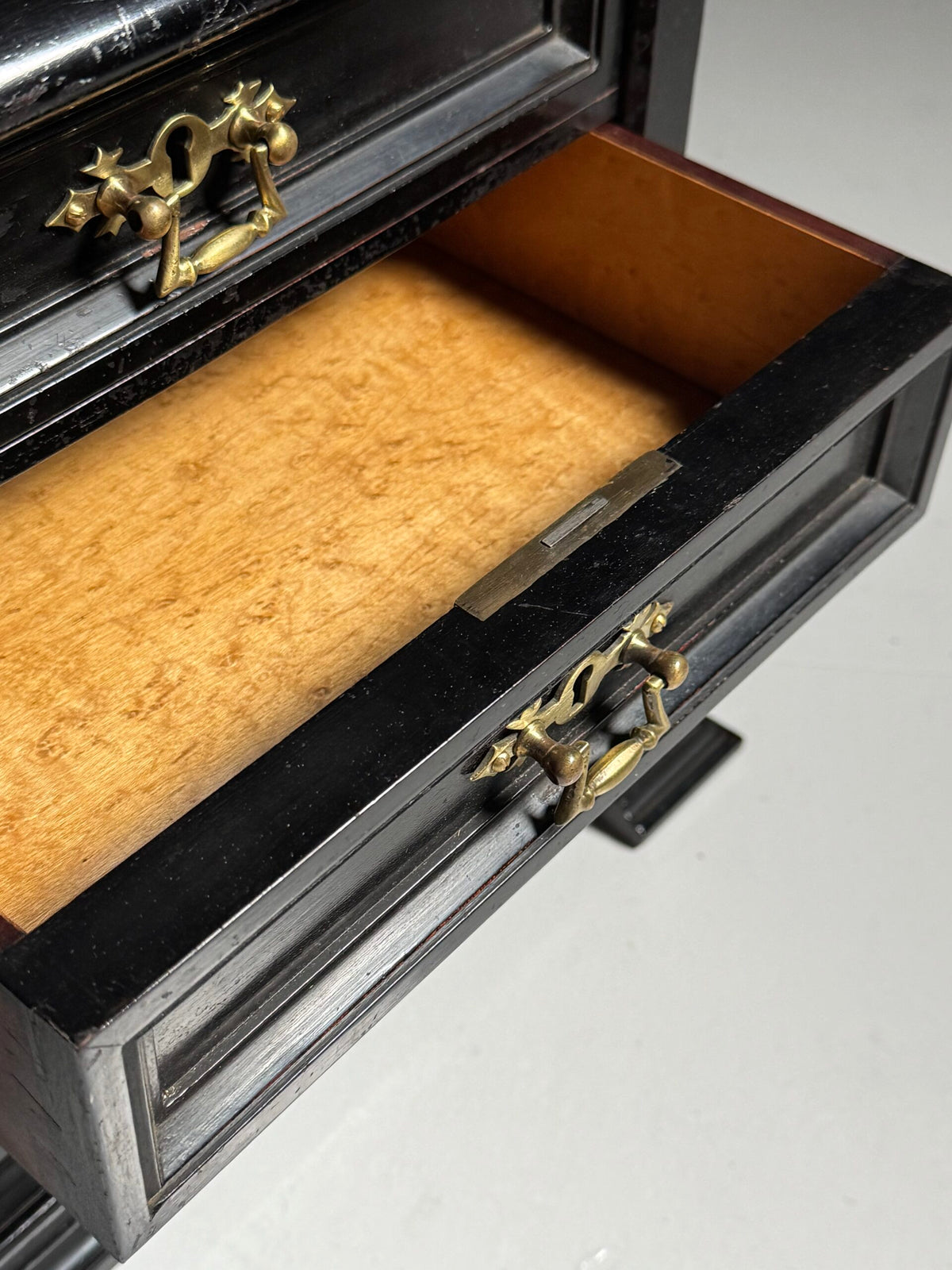 Black Lacquered Jewellery Cabinet, Belgium c. 1880, photo 9
