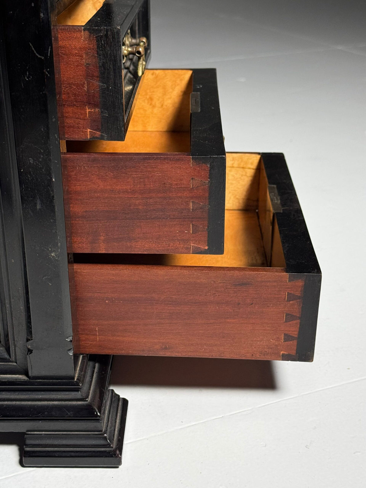 Black Lacquered Jewellery Cabinet, Belgium c. 1880, photo 13