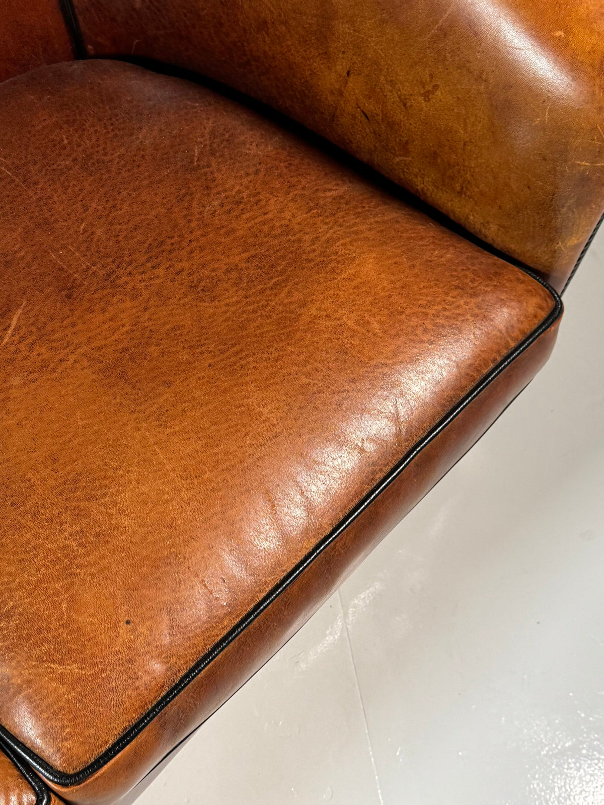 Spacious Three Seater Sheepskin Leather Sofa, photo 6