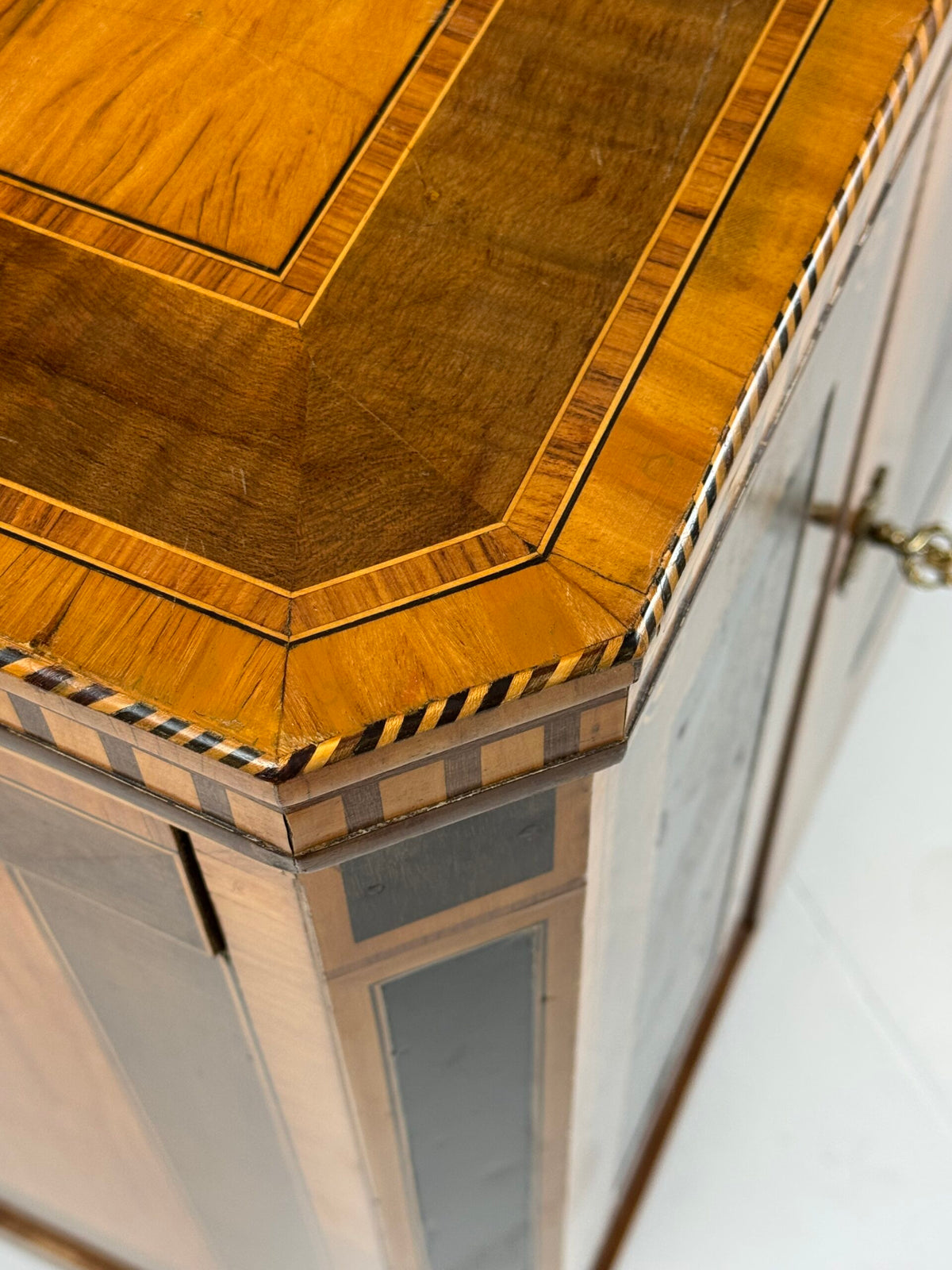 Dutch Louis XVI Fold-Over Buffet, circa 1790 to 1800, photo 3