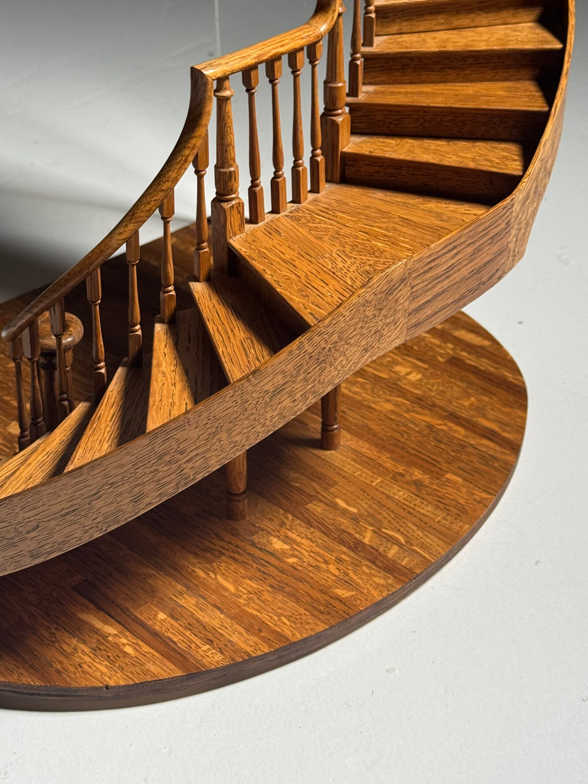 Architectural Staircase Scale Model with Inlaid Floor, London, photo 3
