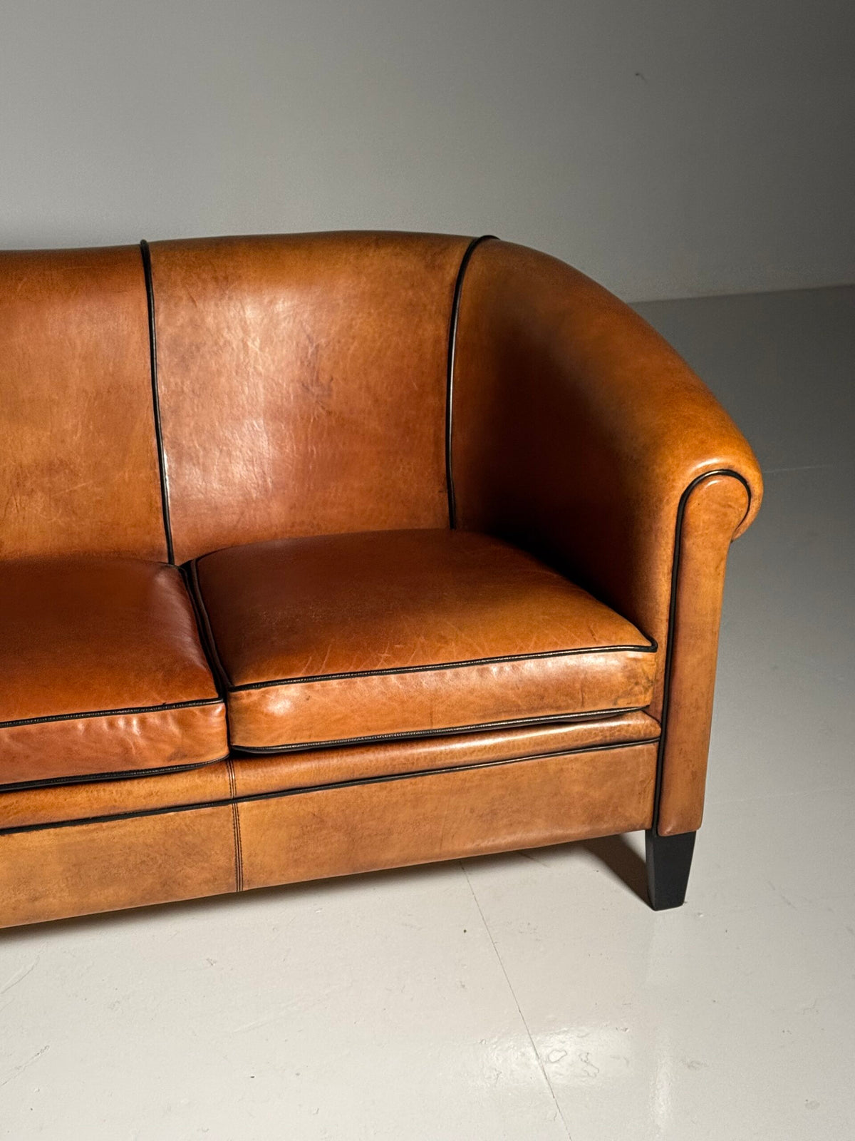 Lounge Atelier Sheepskin Leather Three Seater Sofa, Chesterfield Style, photo 17