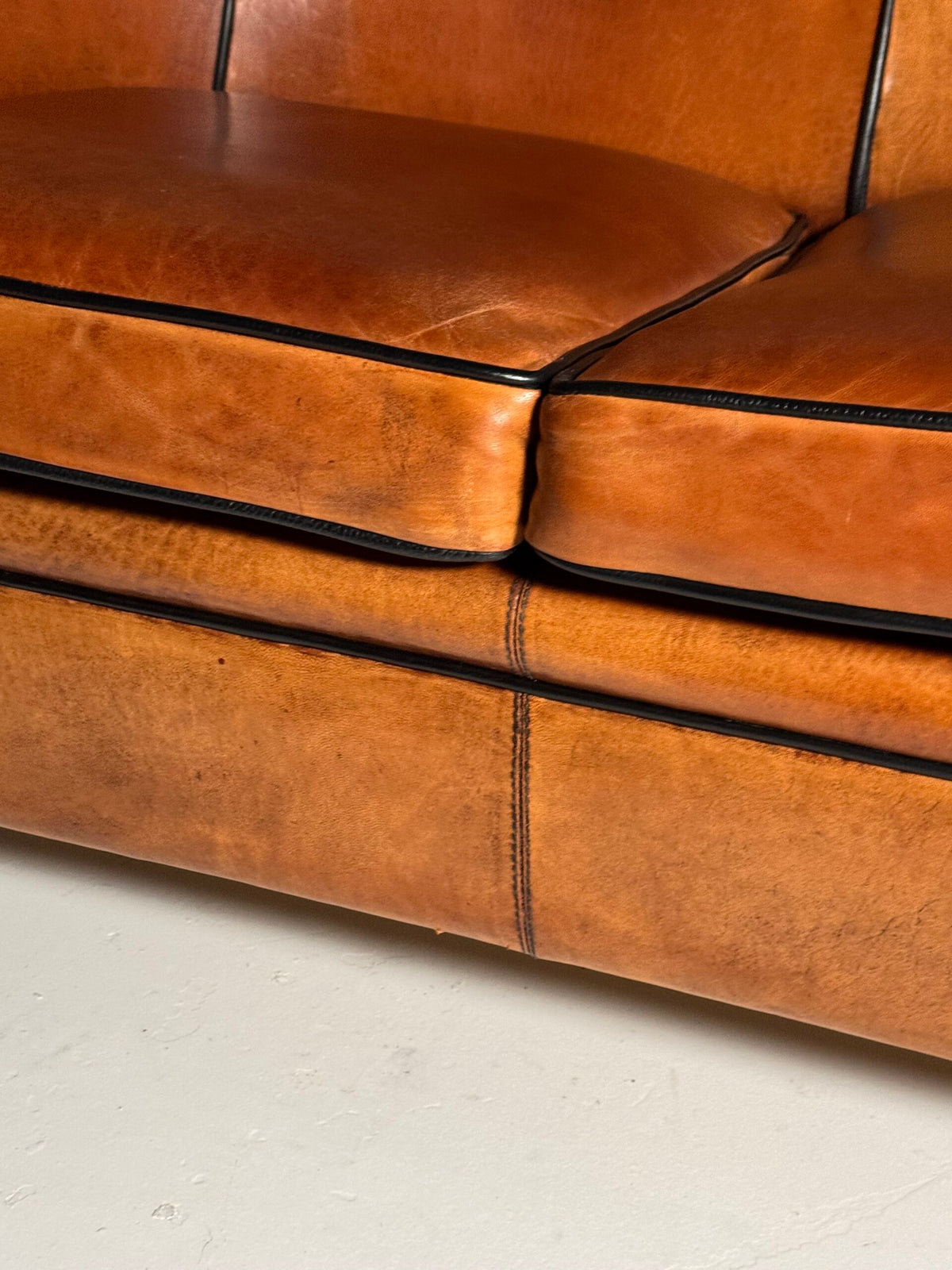 Lounge Atelier Sheepskin Leather Three Seater Sofa, Chesterfield Style, photo 18