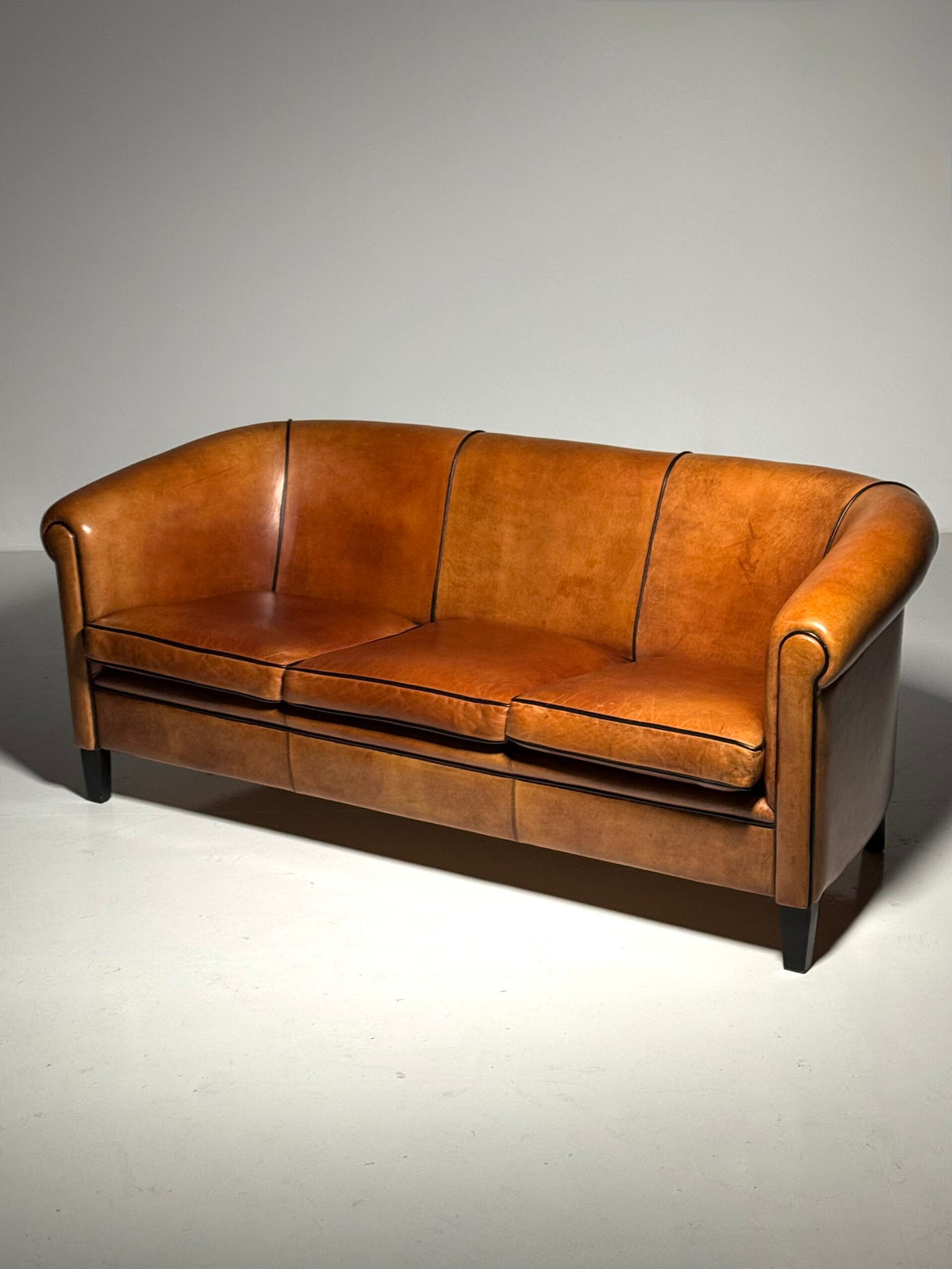 Lounge Atelier Sheepskin Leather Three Seater Sofa, Chesterfield Style, photo 7