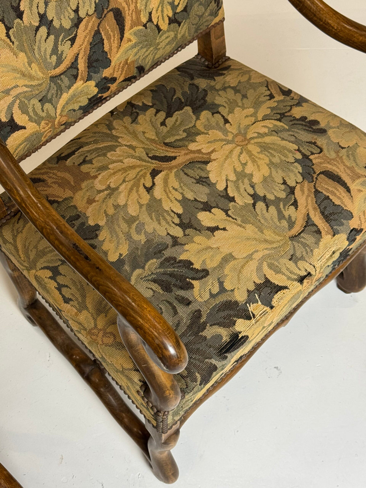 Pair of Os de Mouton Armchairs in Oudenaarde Tapestry Style, photo 17