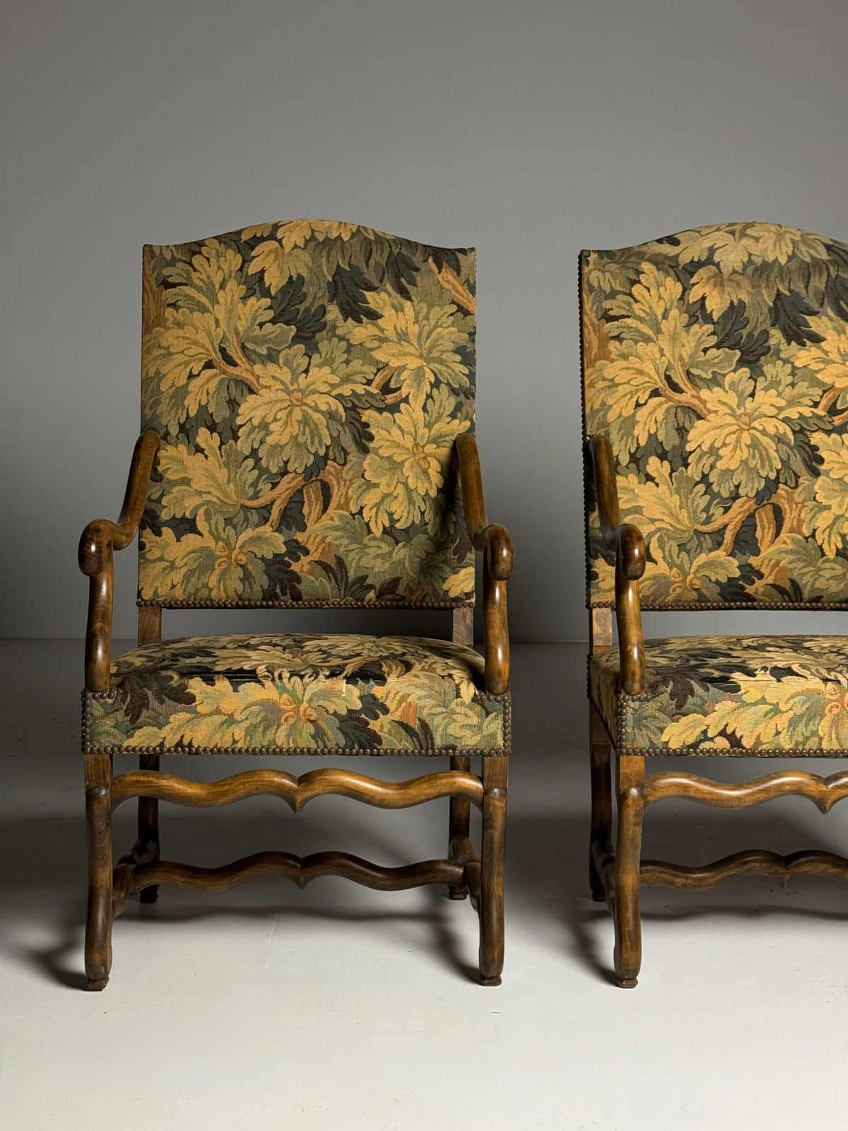 Pair of Os de Mouton Armchairs in Oudenaarde Tapestry Style, photo 9