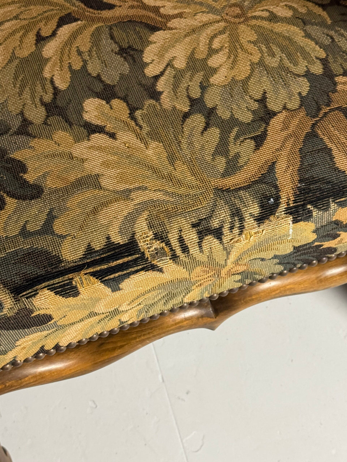 Pair of Os de Mouton Armchairs in Oudenaarde Tapestry Style, photo 3